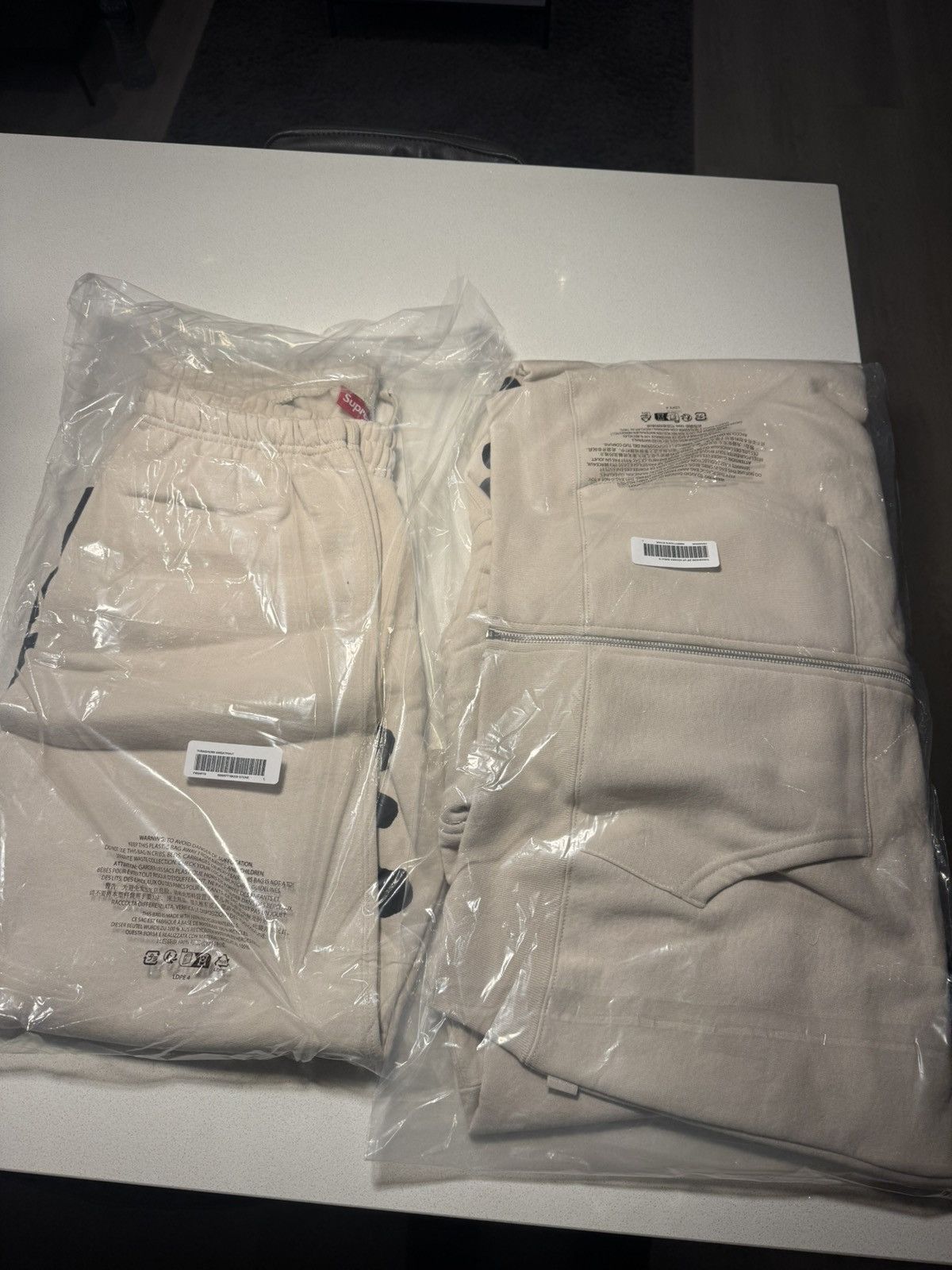 Supreme × Thrasher Supreme thrasher sweatpants Size US 36 / EU 52 - 2 Thumbnail
