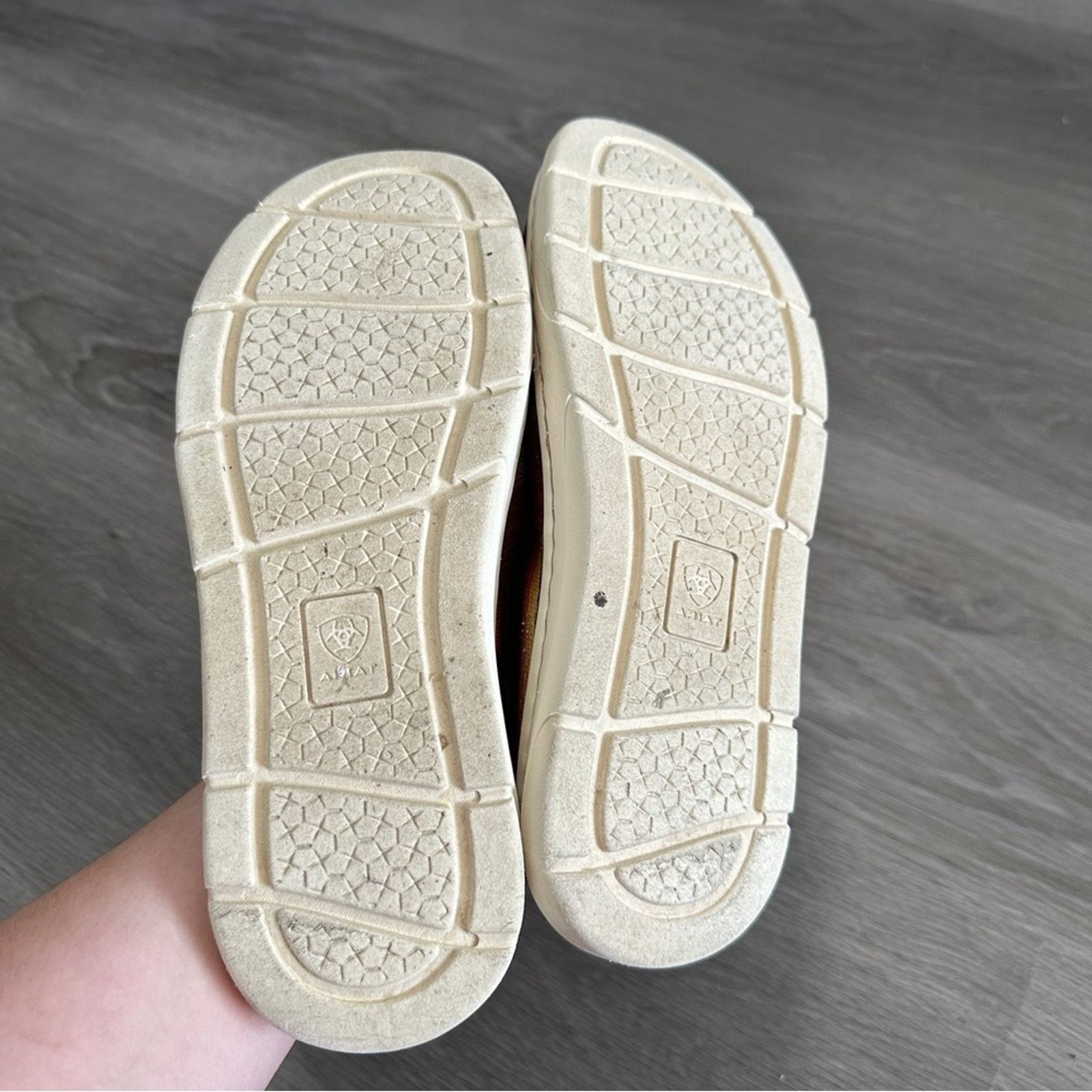 Ariat Ariat Ryder Old Muted Serape Slip On Flat Shoes Size 6 Size US 6 / IT 36 - 8 Thumbnail