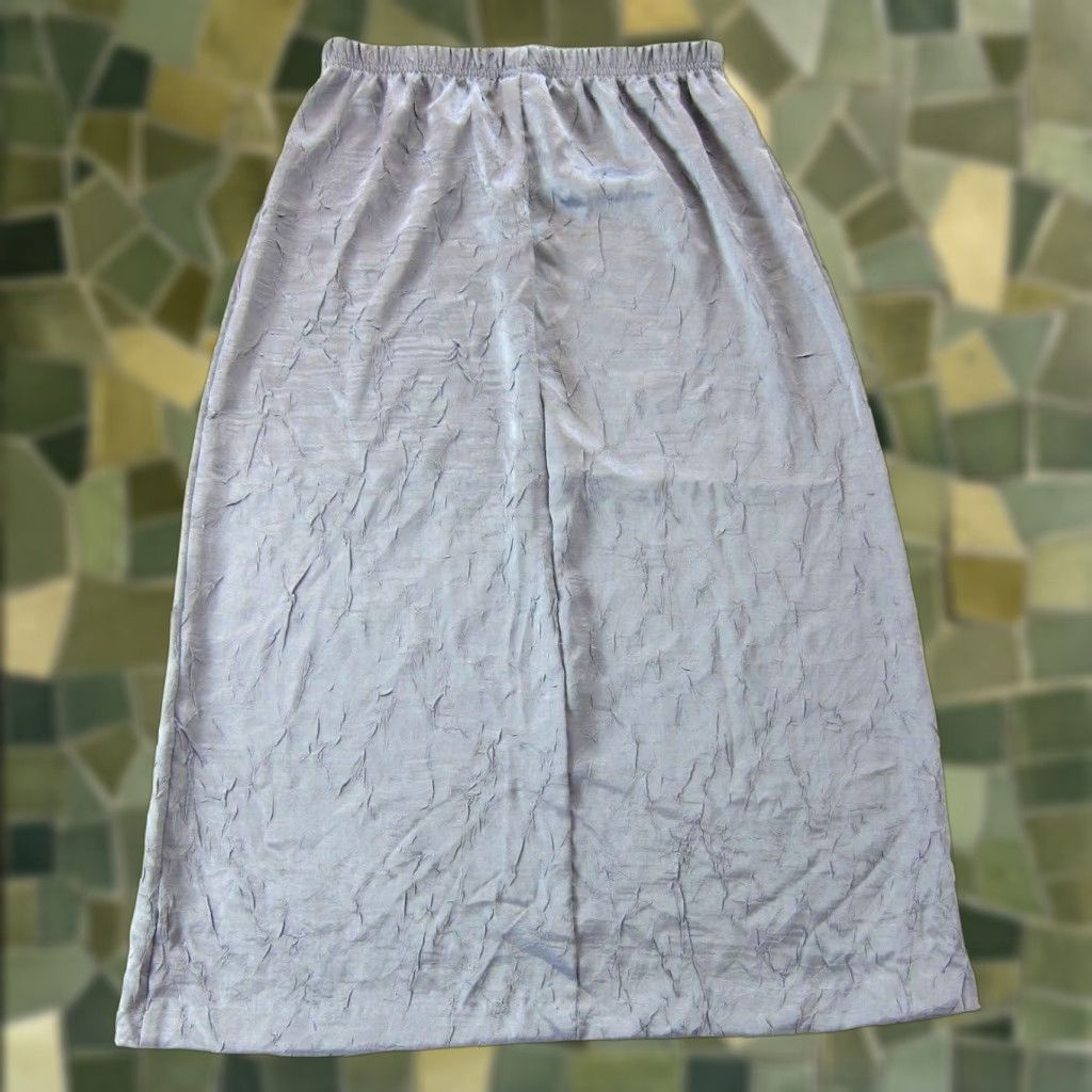 Jantzen VINTAGE NWT Jantzen Silver Grey Crinkle Long Maxi Skirt Pull On M-L Skirt Women Maxi Silver Grey NWT Vintage Jantzen Skirt Pull On Long Maxi Size 32" / US 10 / IT 46 - 1 Thumbnail