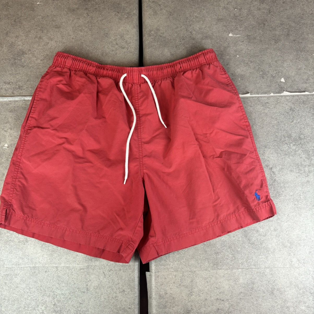 Polo Ralph Lauren Polo Ralph Lauren Men's Red Solid 5.5" Swim Shorts Large Size US 32 / EU 48 - 1 Thumbnail