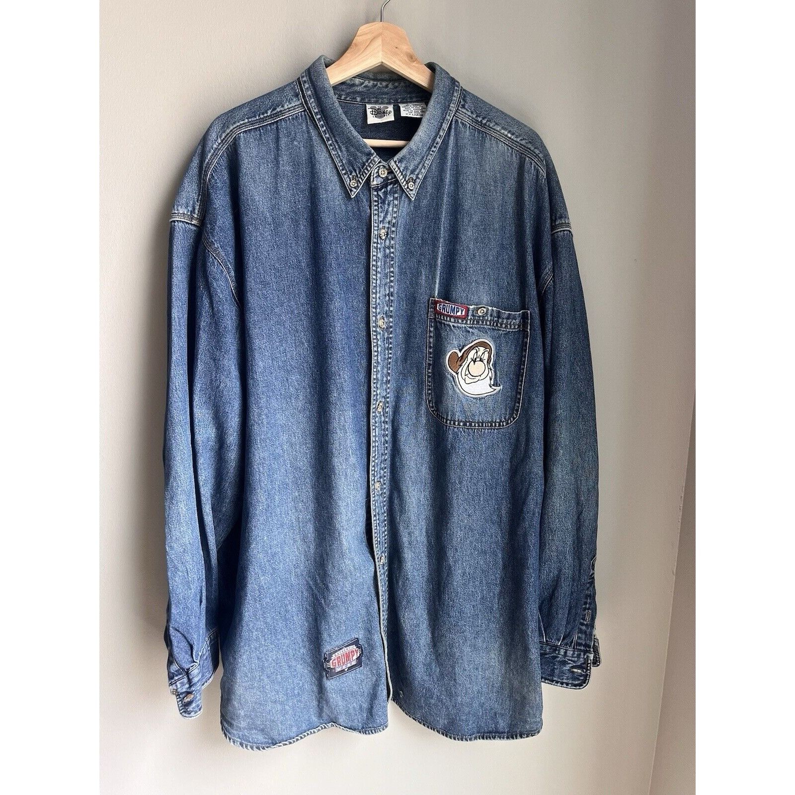 Disney VINTAGE 90S Y2K DISNEY SNOW WHITE DWARFS GRUMPY DENIM SHIRT Size US XXL / EU 58 / 5 - 2 Thumbnail