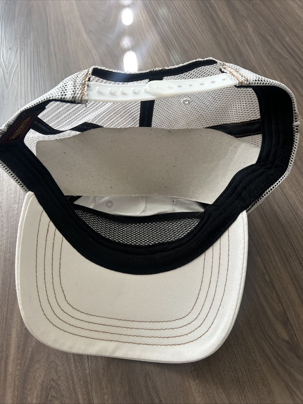 Von Dutch VON DUTCH White Mesh Trucker Snapback - Adjustable Hat Size ONE SIZE - 2 Thumbnail