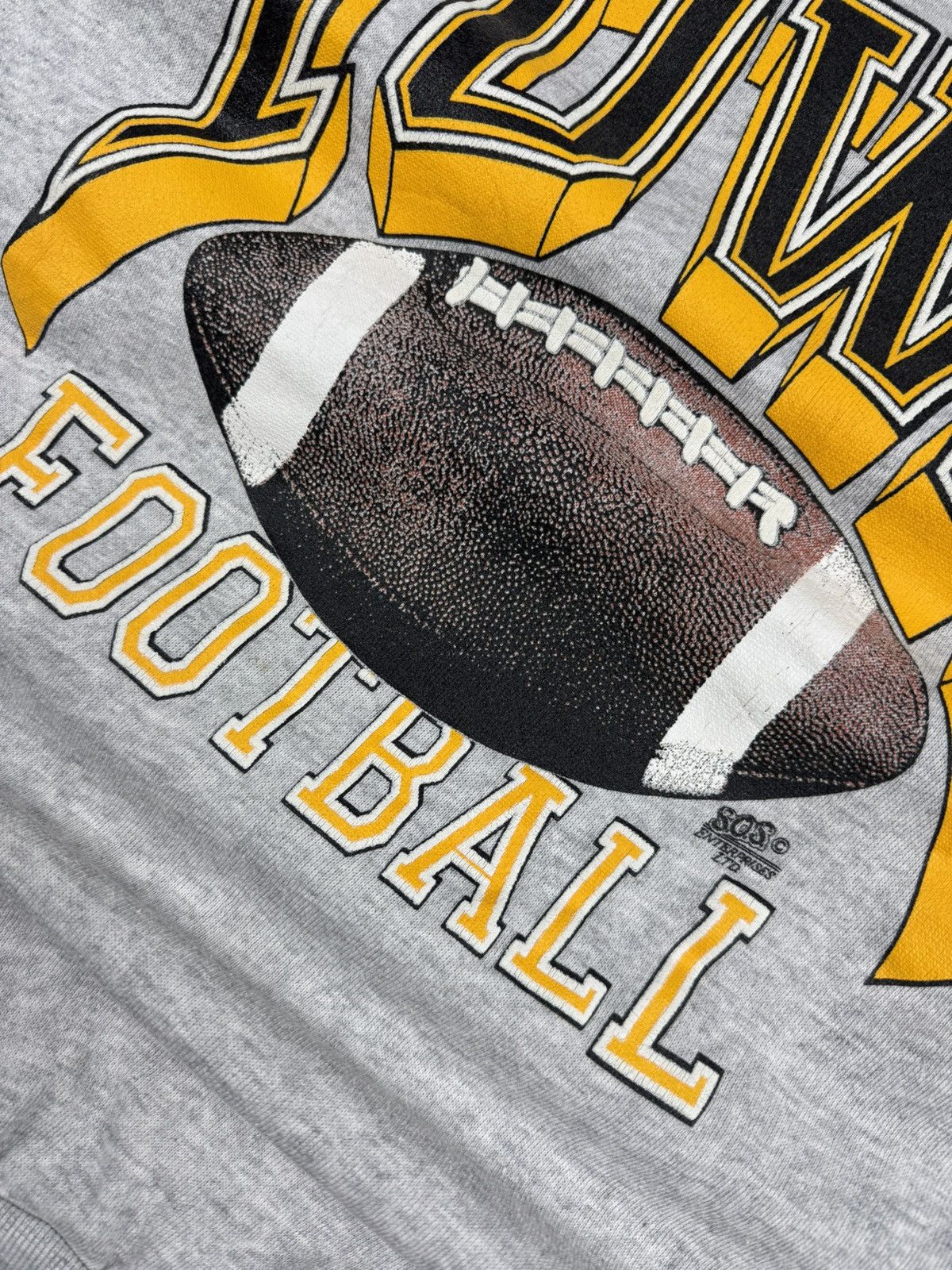 Vintage Vintage 90s Iowa football made in USA graphic sweatshirt Size US XL / EU 56 / 4 - 5 Thumbnail