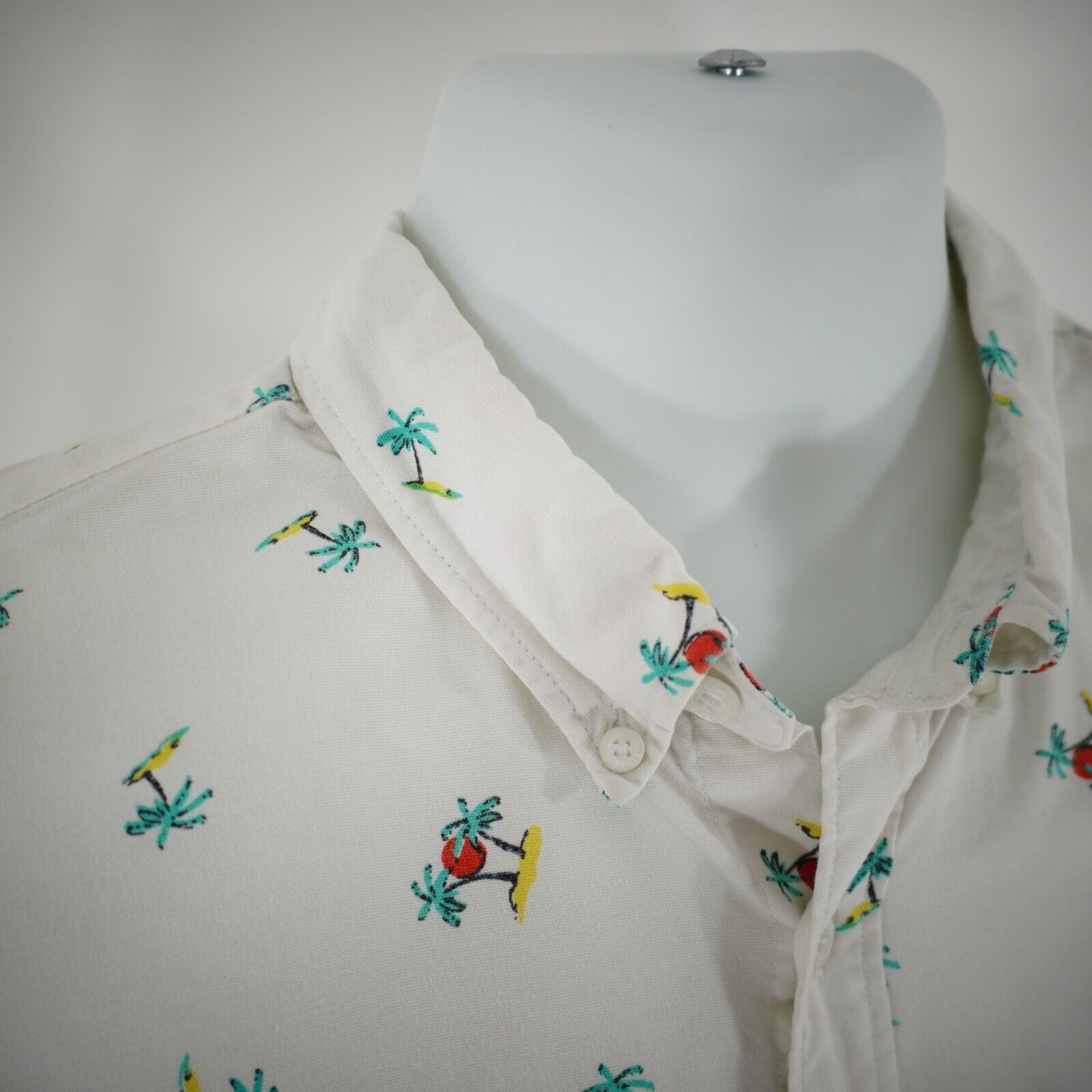 American Eagle Outfitters American Eagle Cream Palm Tree Seriously Soft Medium Short S Size US M / EU 48-50 / 2 - 3 Thumbnail