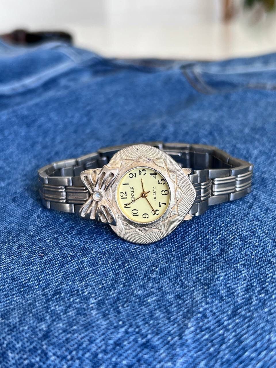Japanese Brand × Vintage Vintage 90s Bow 🎀 Japanese style futuristic Steel Watch Size ONE SIZE - 1 Thumbnail