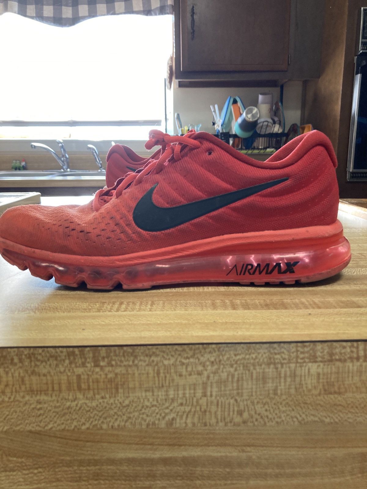 Nike Nike air max bright crimson Size US 10 / EU 43 - 7 Thumbnail