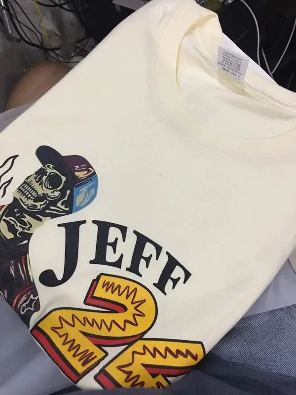 VIBE Vintage Skull Print T-Shirt Retro Hip Hop y2k Size US L / EU 52-54 / 3 - 3 Thumbnail