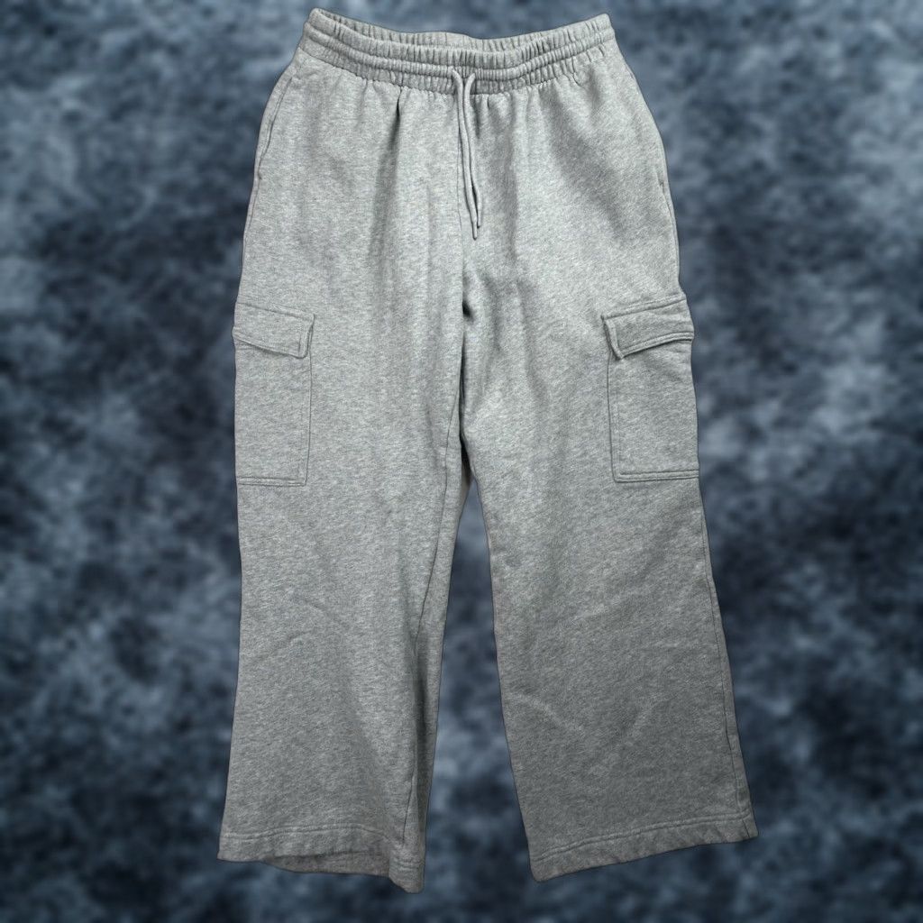 Old Navy Old Navy Sweatpants Womens M Gray High Rise Dynamic Fleece Wide Leg Cargo Size 32" / US 10 / IT 46 - 1 Thumbnail