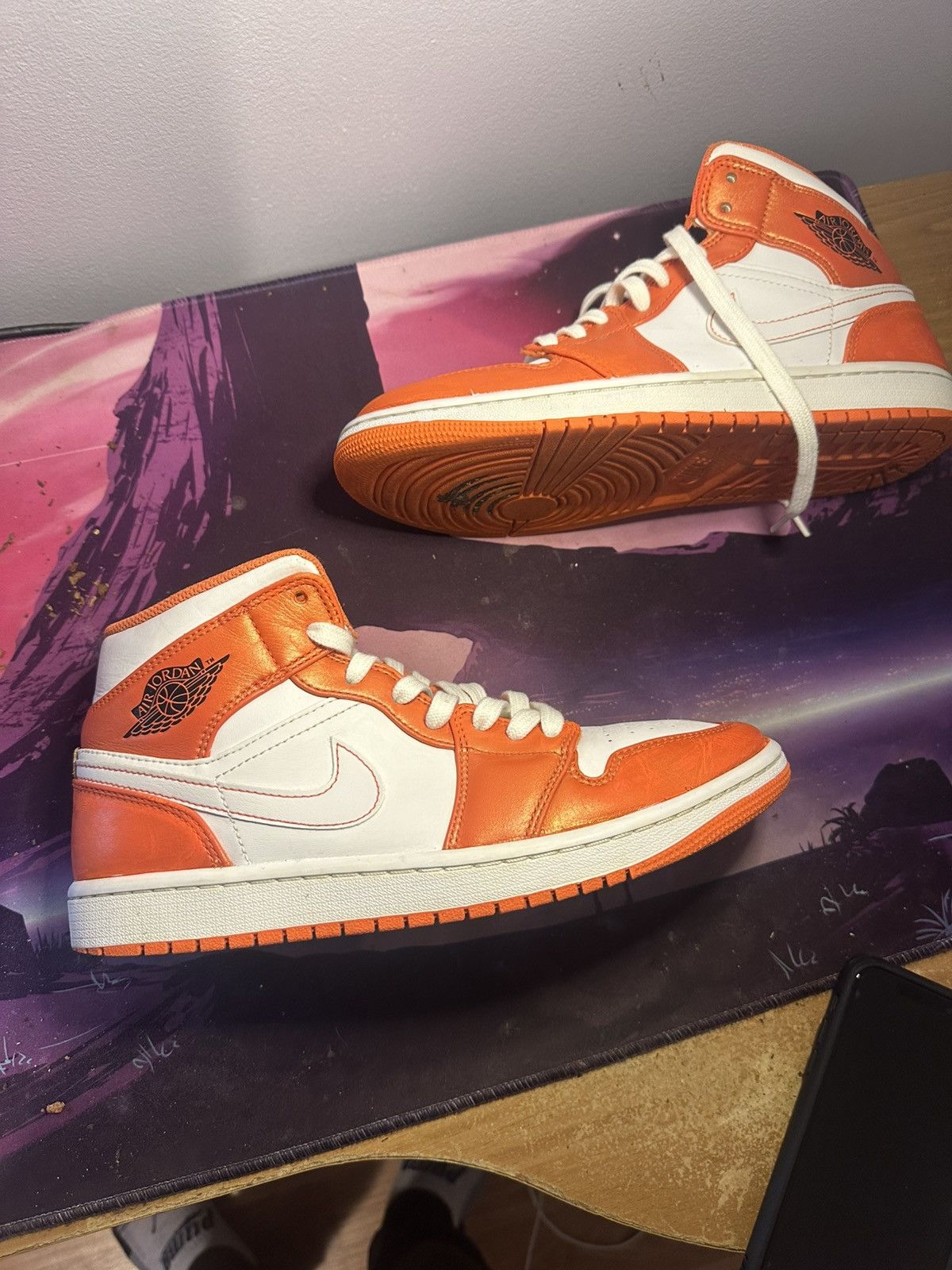 Other Jordan 1 mid “metallic orange” Size US 8.5 / EU 41-42 - 2 Thumbnail