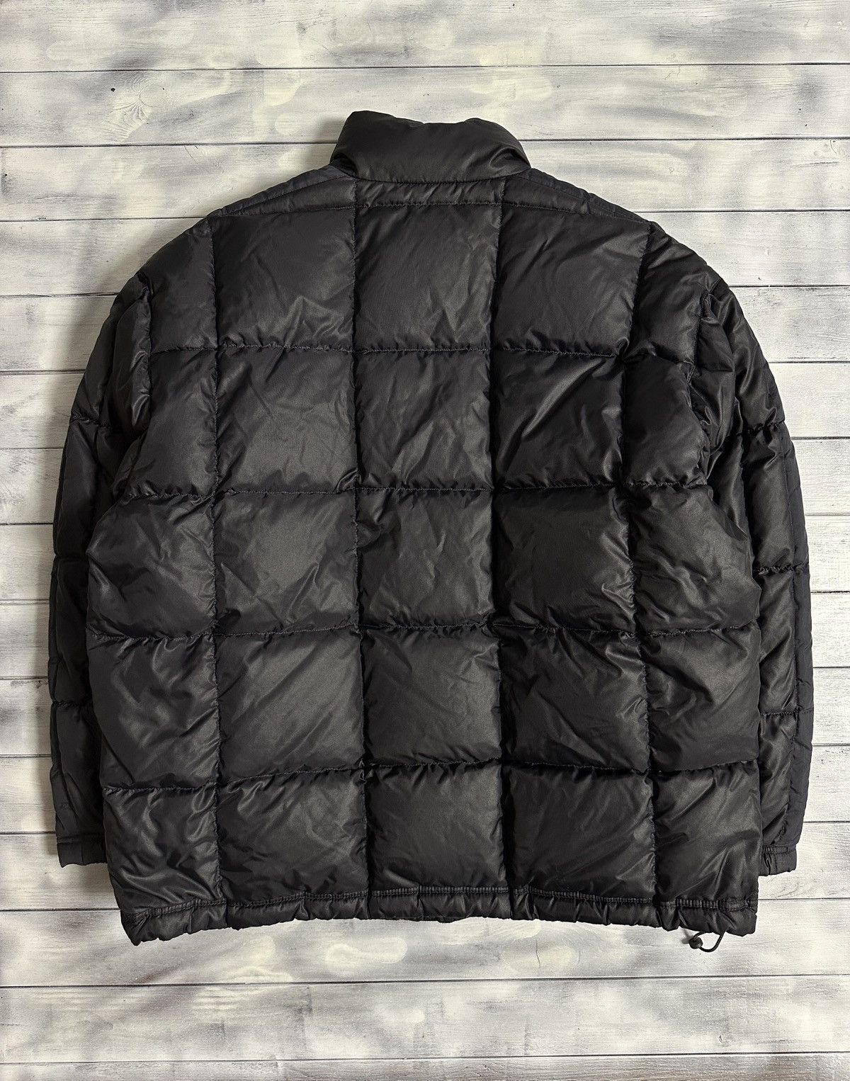Nike Rare Vintage Nike Down Puffer Jacket Y2K Small Logo. Size US L / EU 52-54 / 3 - 9 Thumbnail