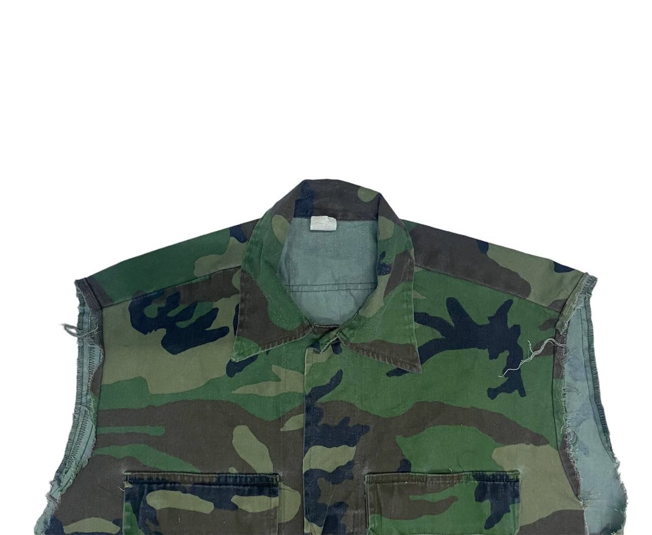 Vintage VINTAGE USA ARMY Sleeveless (Z12) Size US M / EU 48-50 / 2 - 3 Thumbnail