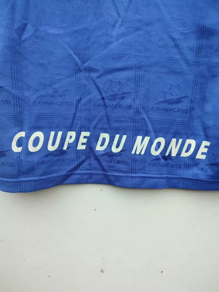 Vintage FRANCE 98 OFFICIAL LICENCED BLUE FOOTBALL SHIRT COUPE DU Size US M / EU 48-50 / 2 - 9 Thumbnail