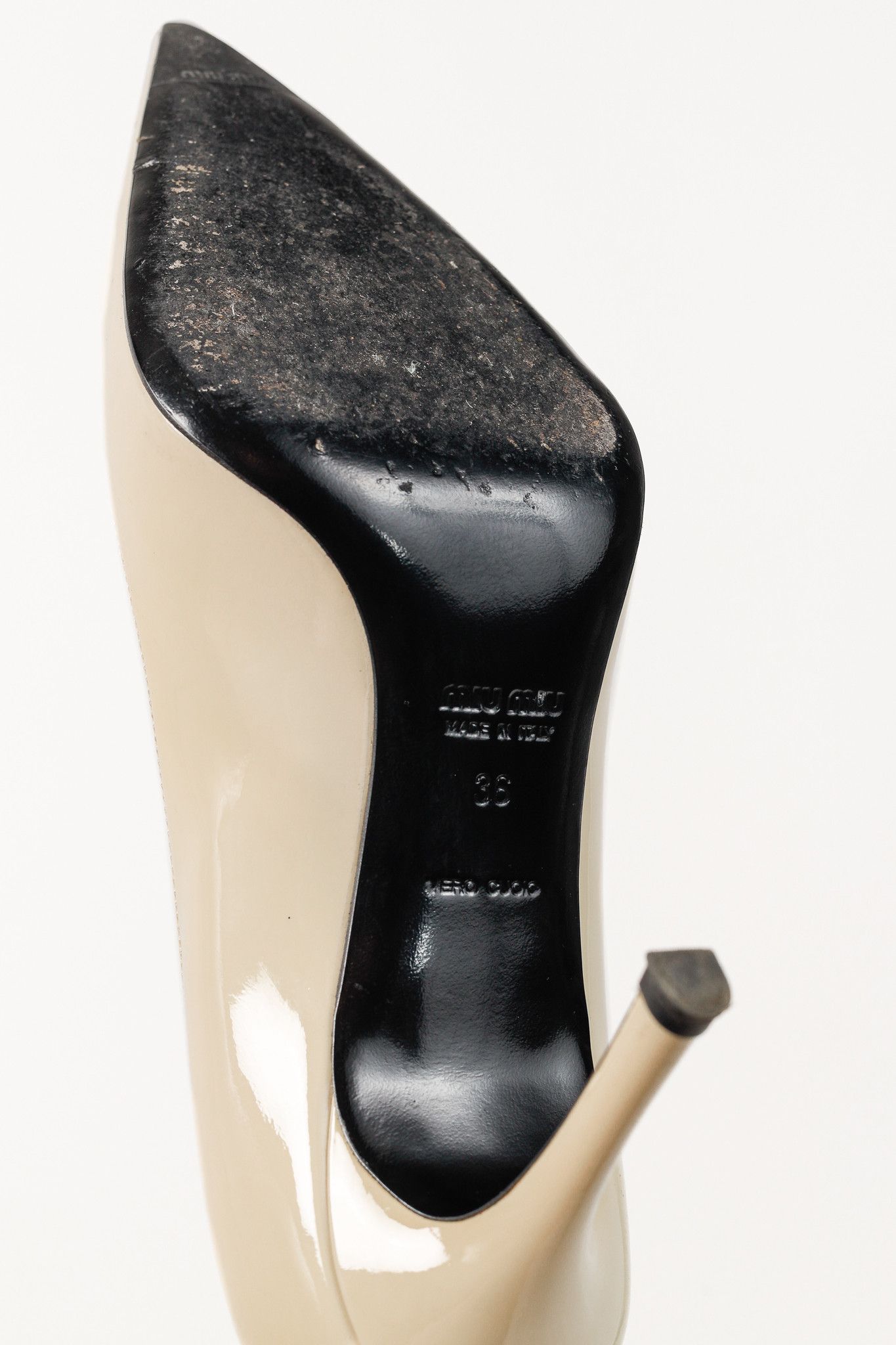 Miu Miu Miu Miu Cream Vernice Leather Pointed-Toe Pumps Size US 5.5 / IT 35.5 - 5 Thumbnail