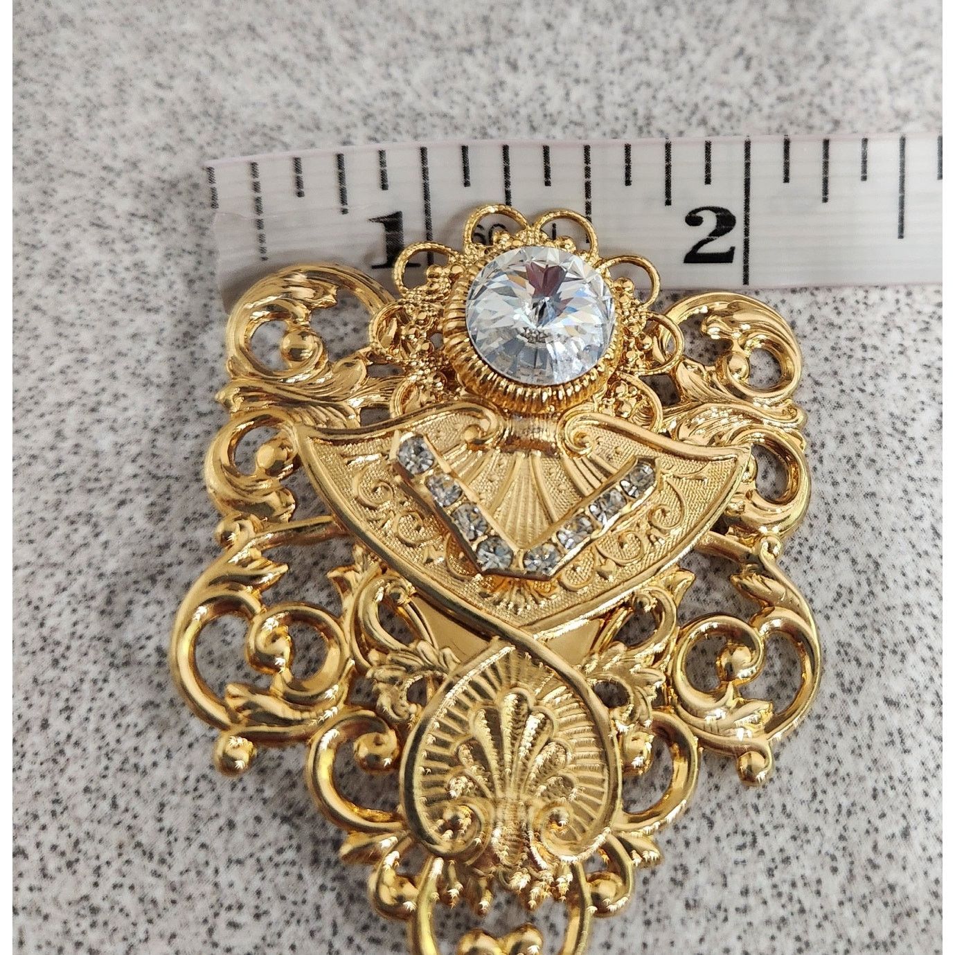 Other VTG Jane Gold Tone Rhinestone Filigree Brooch Signed 1999 Size ONE SIZE - 5 Thumbnail