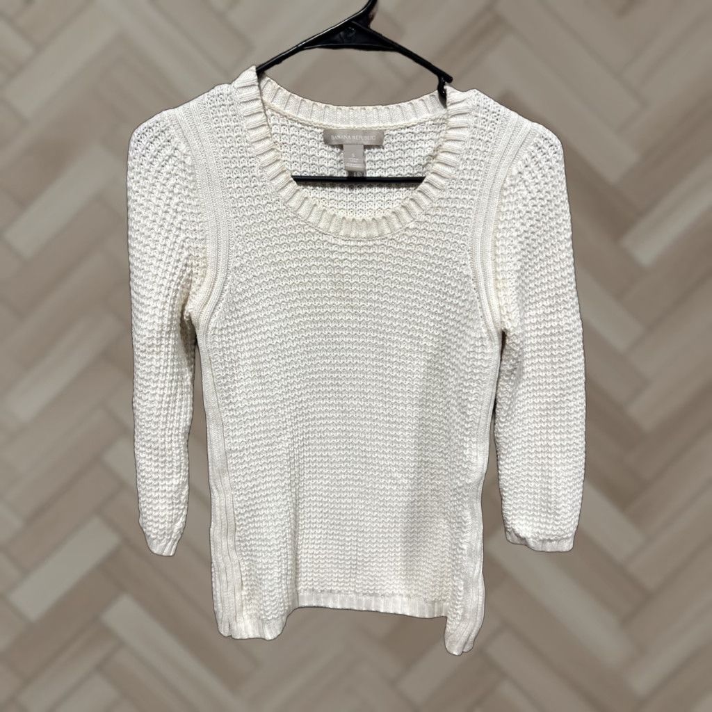 Banana Republic Banana Republic Sweater Womens Small Cream V-Neck Pullover Casual Classic Knit Lightweight Regular Size S / US 4 / IT 40 - 1 Thumbnail