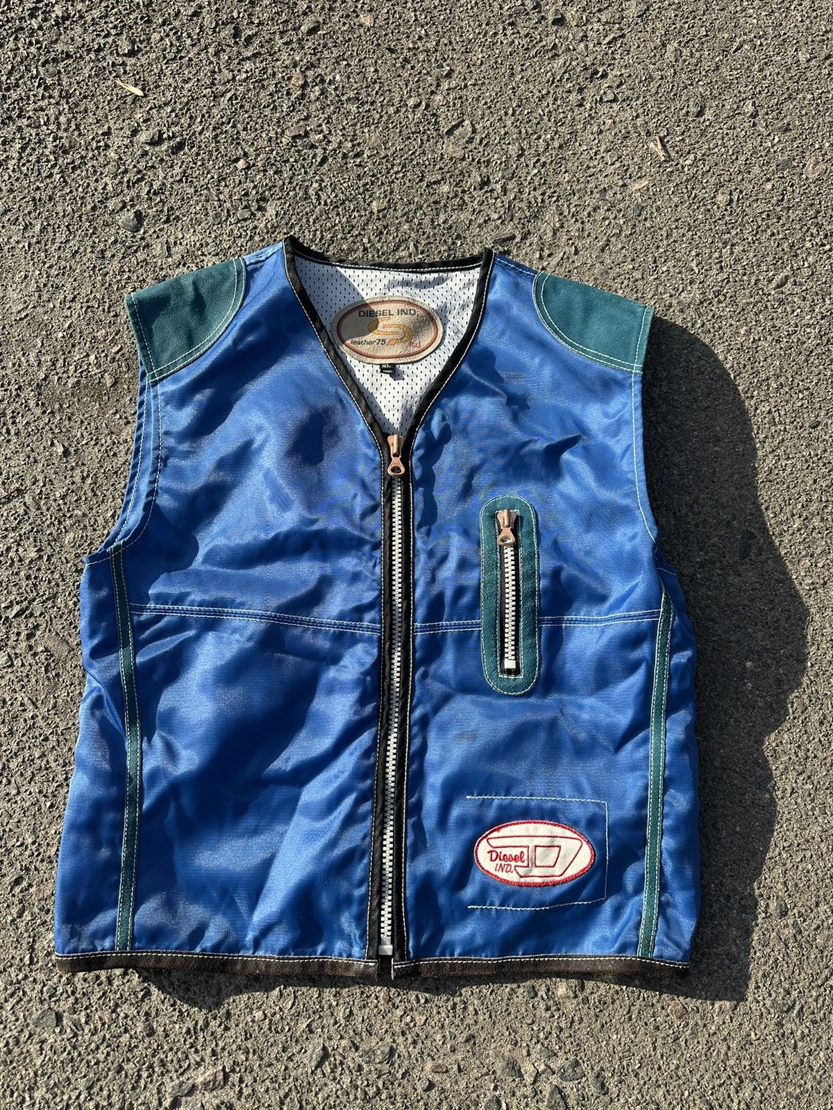 Diesel Y2K Diesel Big Logo Vintage Vest Size US L / EU 52-54 / 3 - 2 Thumbnail