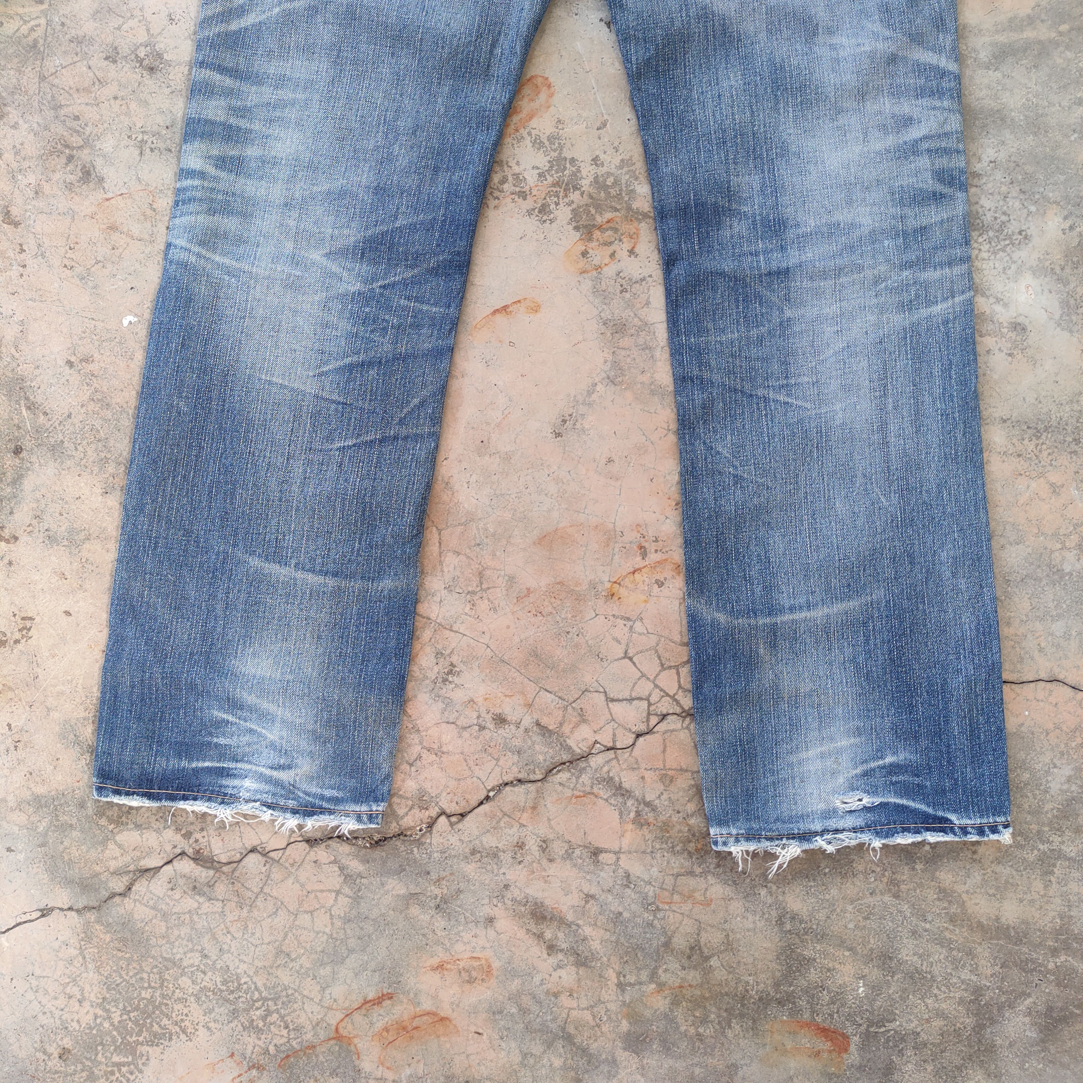 Jean W34 VINTAGE LEVI'S 502 FADED RIPPED JEANS DENIM PANTS Size US 34 / EU 50 - 11 Thumbnail