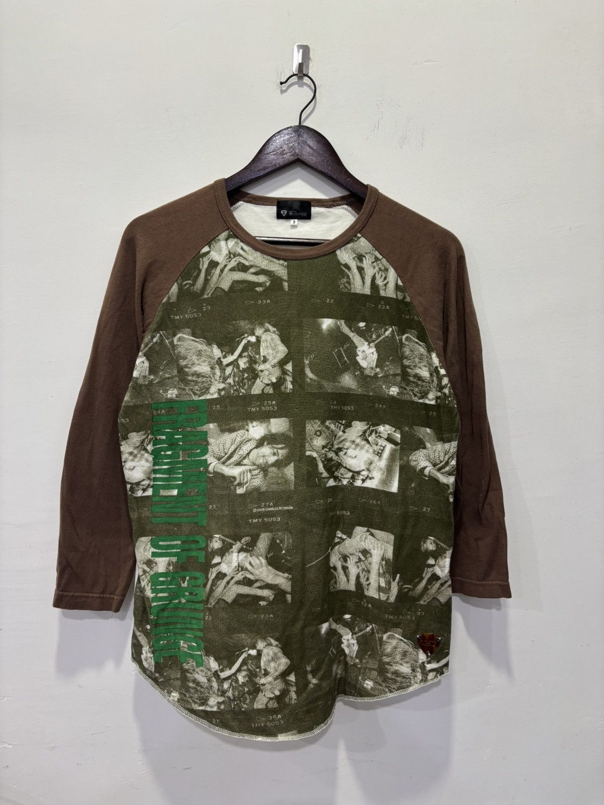 Vintage Fragment Of Grunge Raglan Shirt Size US M / EU 48-50 / 2 - 1 Thumbnail