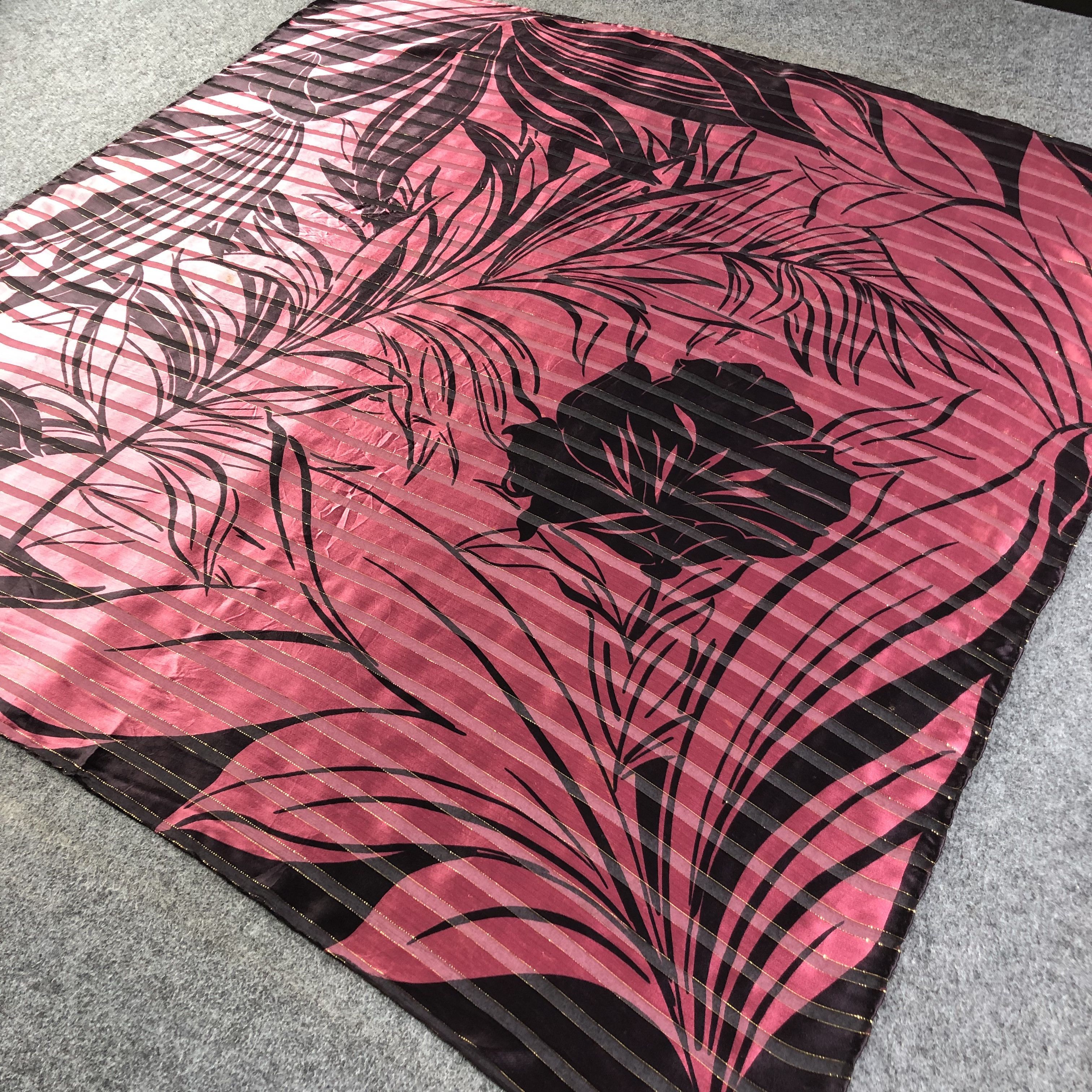 Japanese Brand Luxury Floral Slit Thread Silk Scarf M740 Size ONE SIZE - 2 Thumbnail