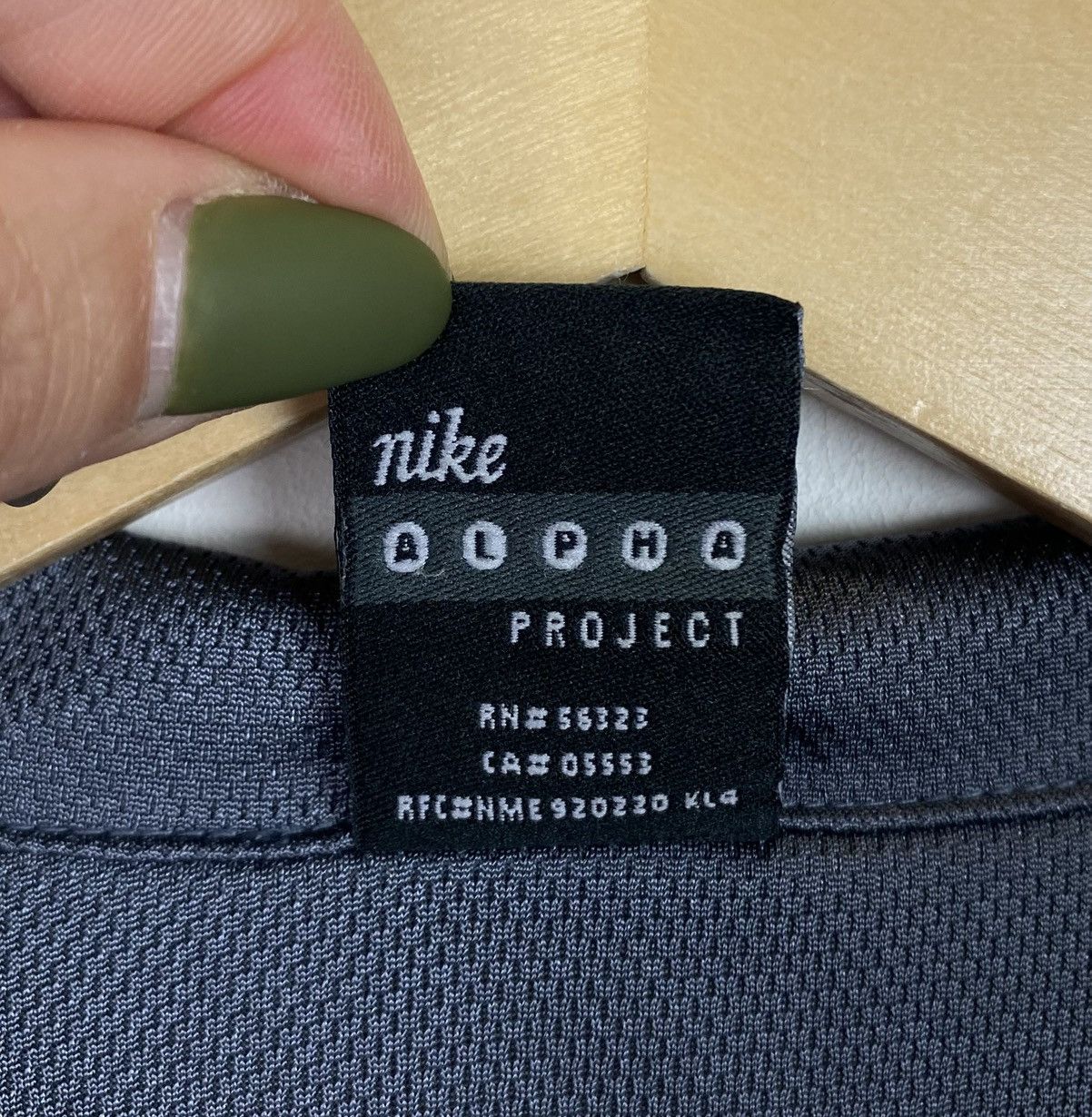 Vintage Vintage Nike ACG Alpha Project Shirt Buttons Size L Top Grey Size US L / EU 52-54 / 3 - 5 Thumbnail