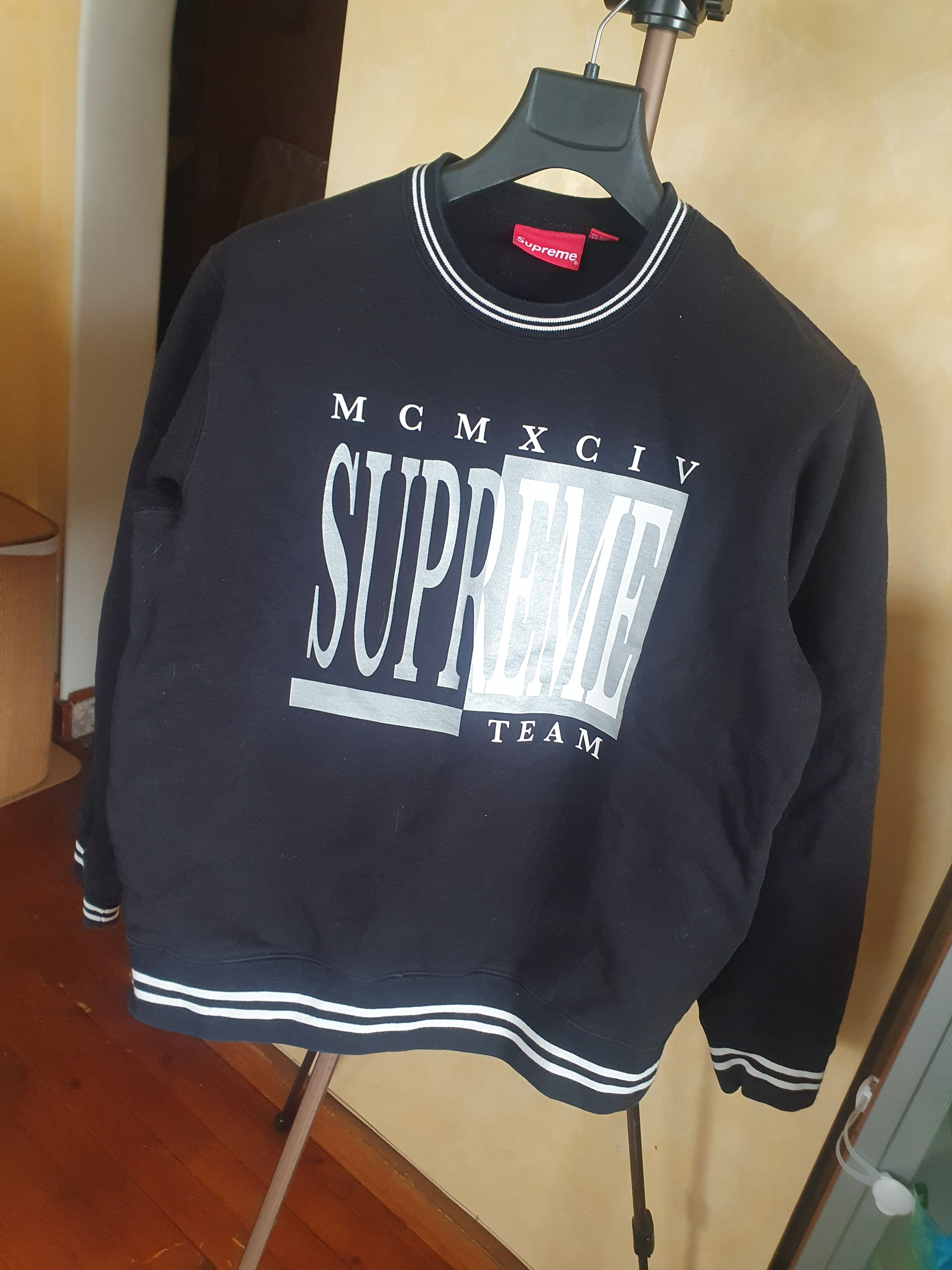 Supreme Supreme Team Crewneck FW17 Made in Canada sz M Size US M / EU 48-50 / 2 - 7 Thumbnail