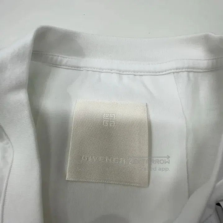 Givenchy Givenchy SS23 Chest Gradient Short-Sleeve T-Shirt. Size US XL / EU 56 / 4 - 7 Thumbnail