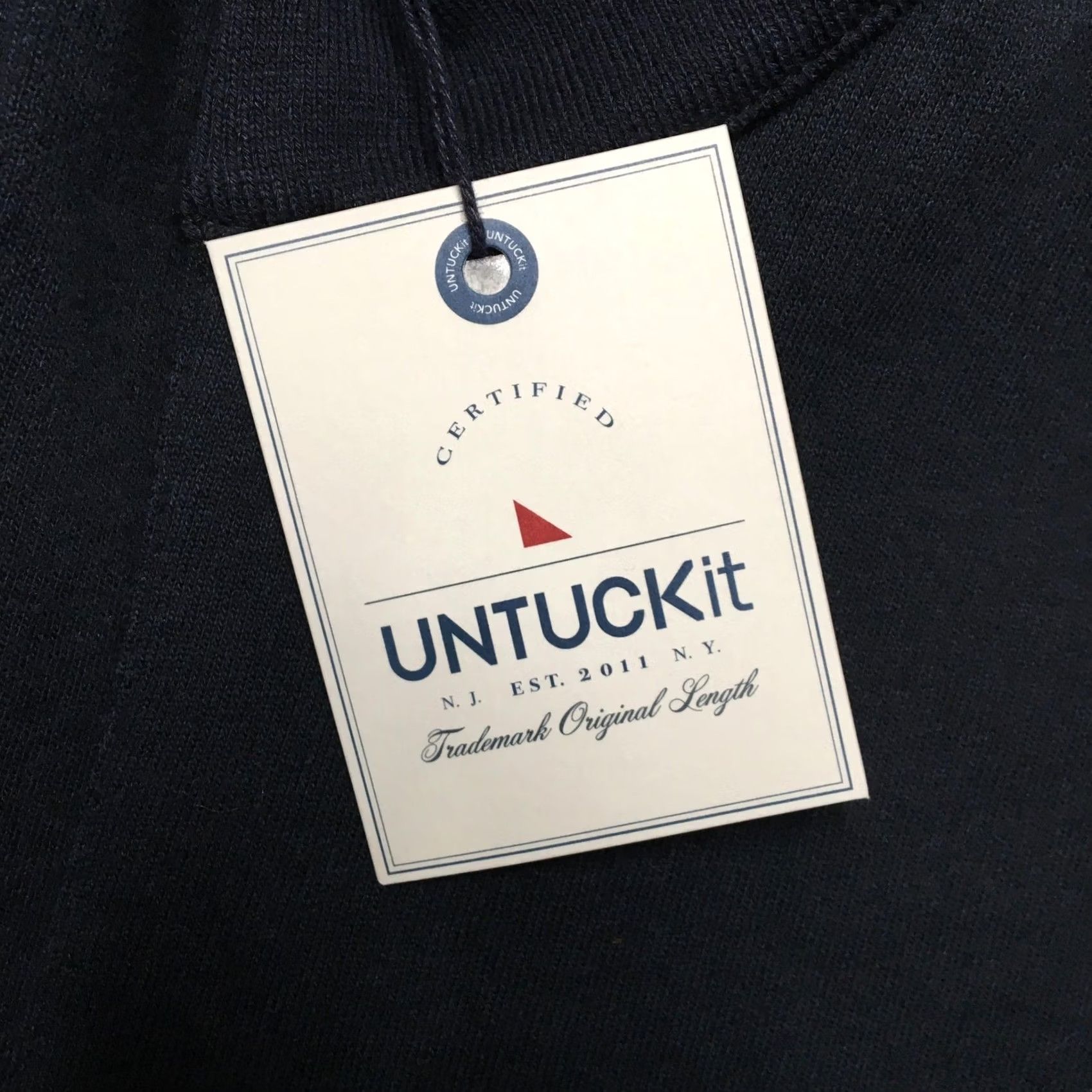 UNTUCKit UNTUCKit Sweatshirt Mens Large Navy 1/4 Zip Mock Neck Corral Pullover Navy Blue Pullover Mens Large 1/4 Zip ZIP Mock Neck Corral Pullover Size US L / EU 52-54 / 3 - 4 Thumbnail