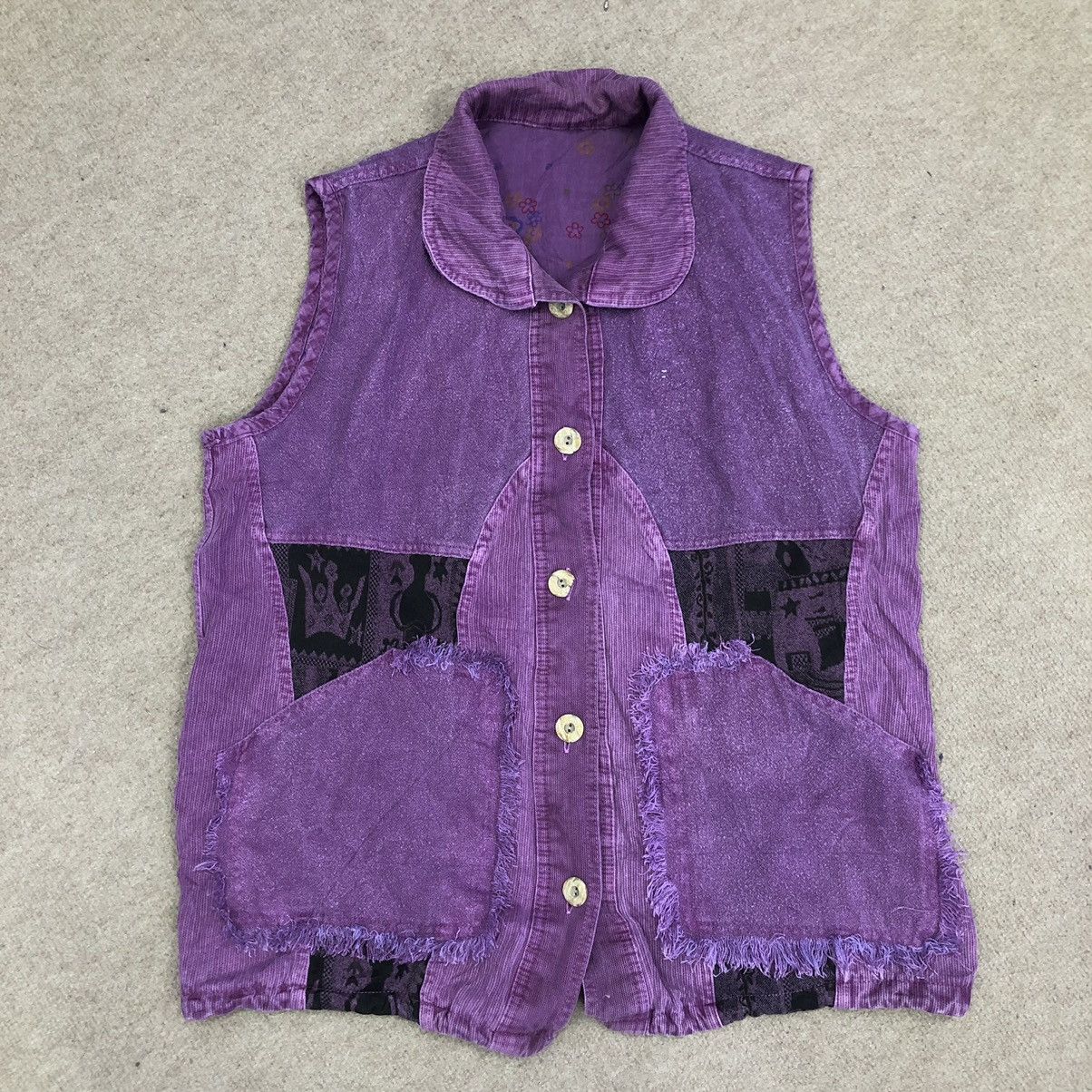 Cartoon Network × Japanese Brand Hello Kitty PatchWork Custom Design Vest Size US L / EU 52-54 / 3 - 1 Thumbnail