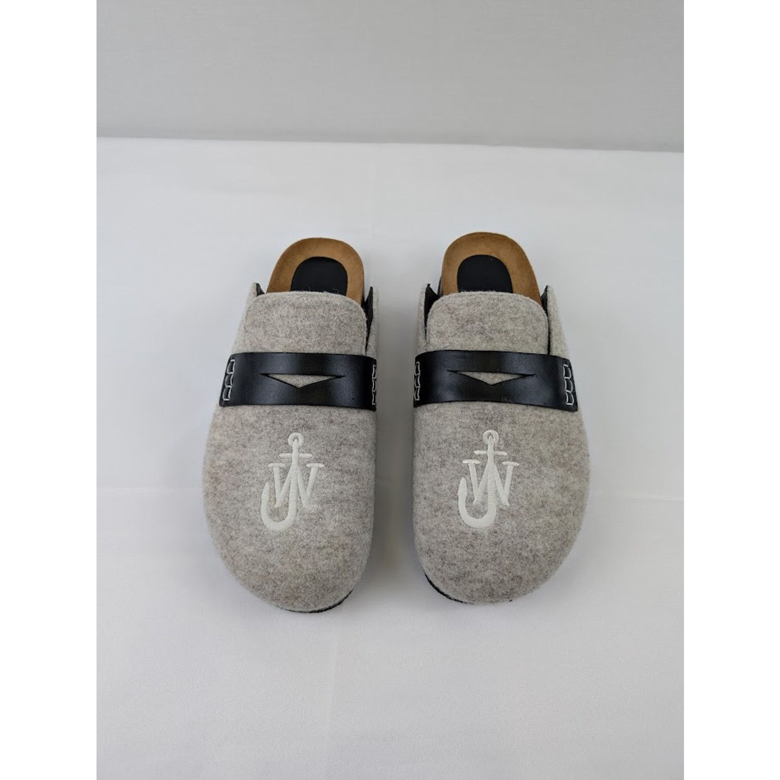JW Anderson o1rshd1 Embroider Loafer in Natural Size US 9 / EU 42 - 15 Thumbnail
