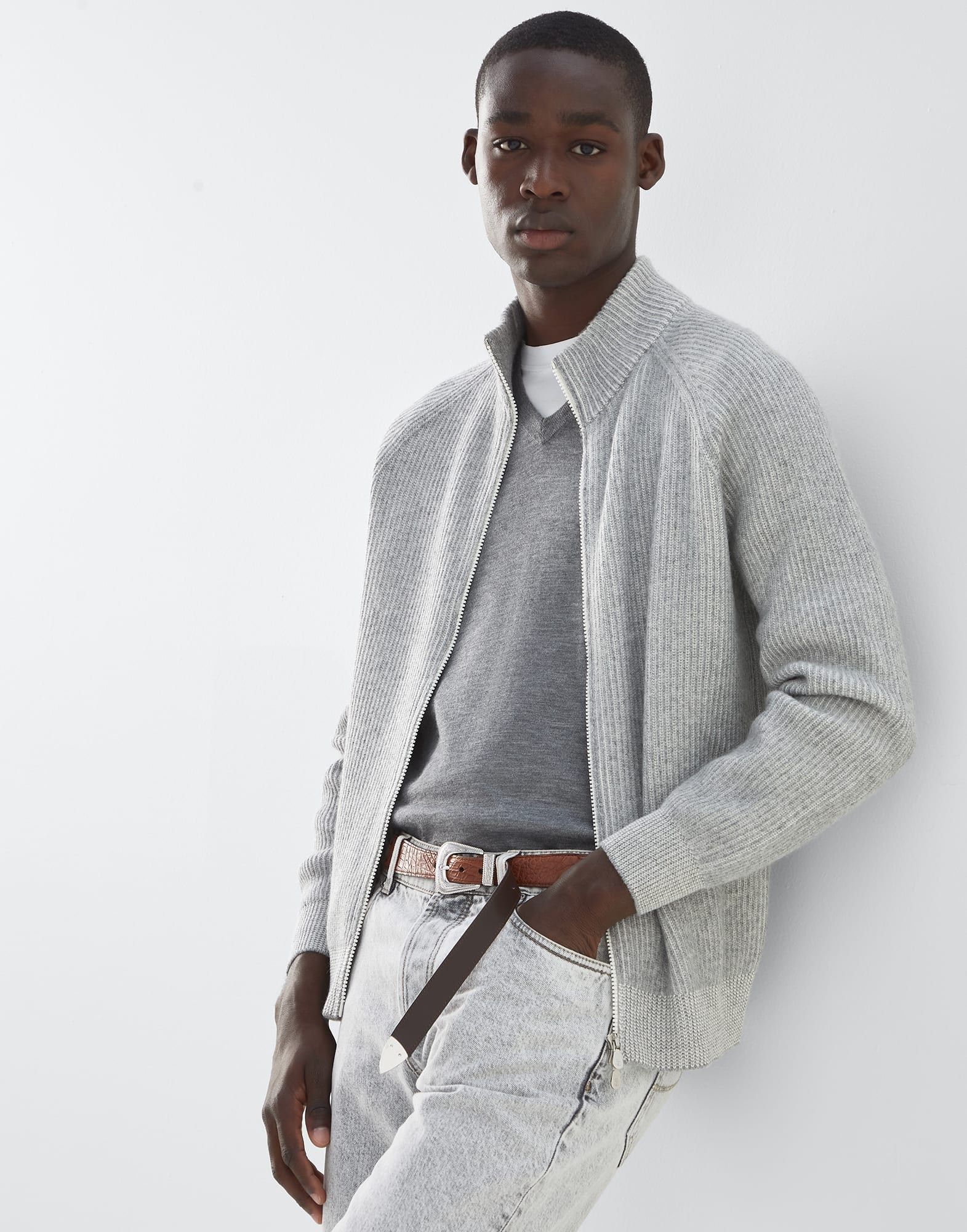 Brunello Cucinelli o1w1db10924 Cashmere Cardigan in Light Grey Size US XXL / EU 58 / 5 - 2 Thumbnail