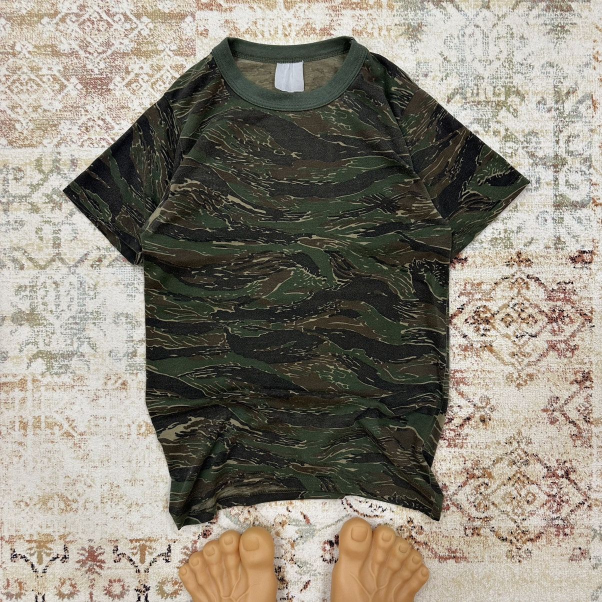 Japanese Brand × Vintage Vintage Japanese Style Camo T-shirts Military Multicam Size US S / EU 44-46 / 1 - 1 Thumbnail
