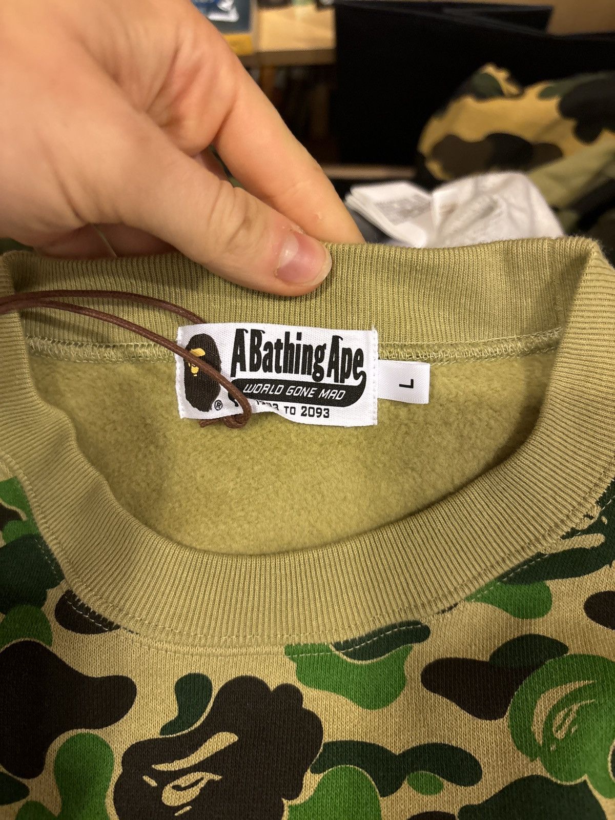 Bape Bape Green Classic Camo Spellout Crewneck Size US L / EU 52-54 / 3 - 5 Thumbnail