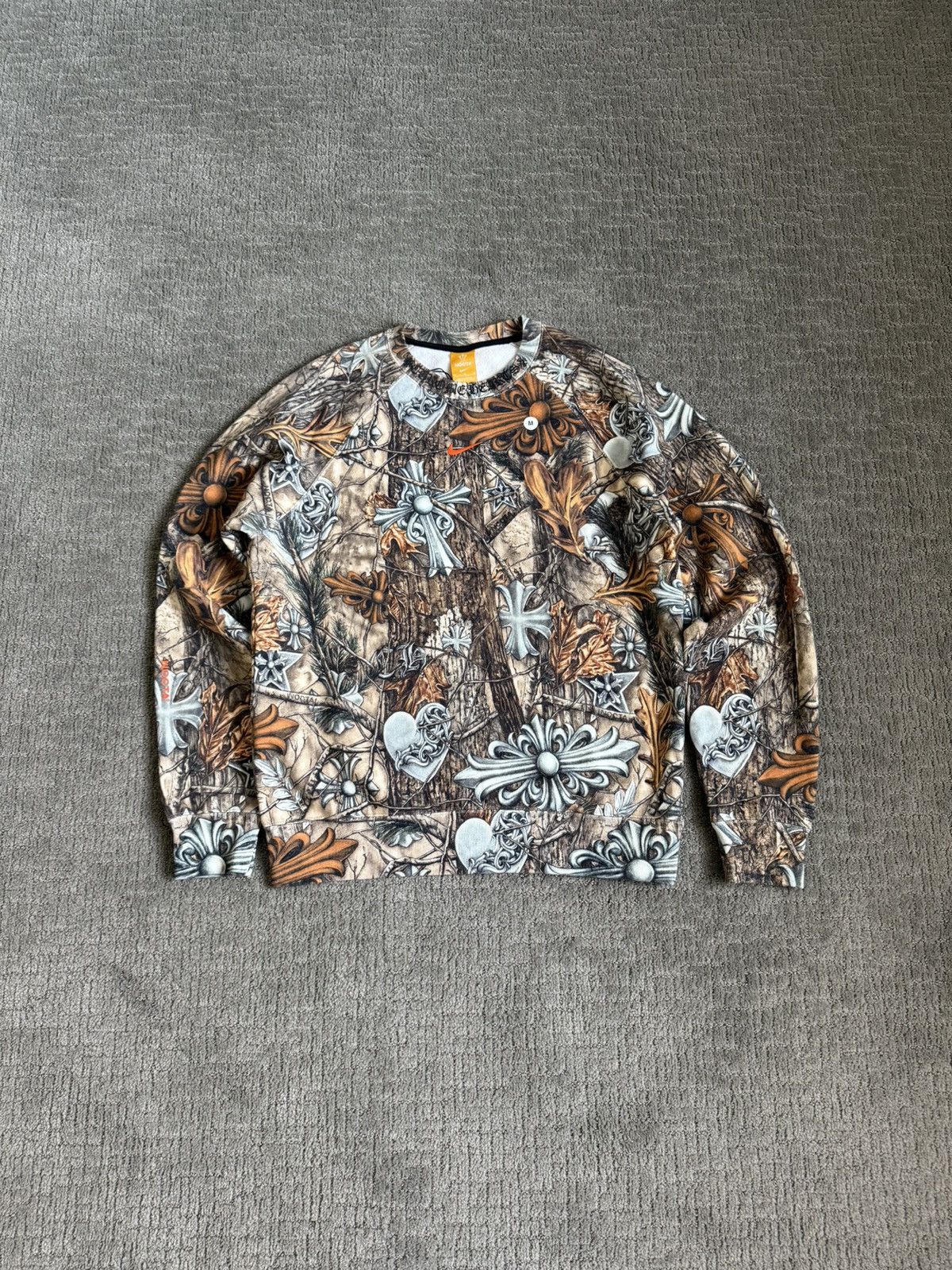 Chrome Hearts NOCTA DRAKE CAMO HORSESHOE CREWNECK SWEATSHIRT Size US M / EU 48-50 / 2 - 1 Thumbnail