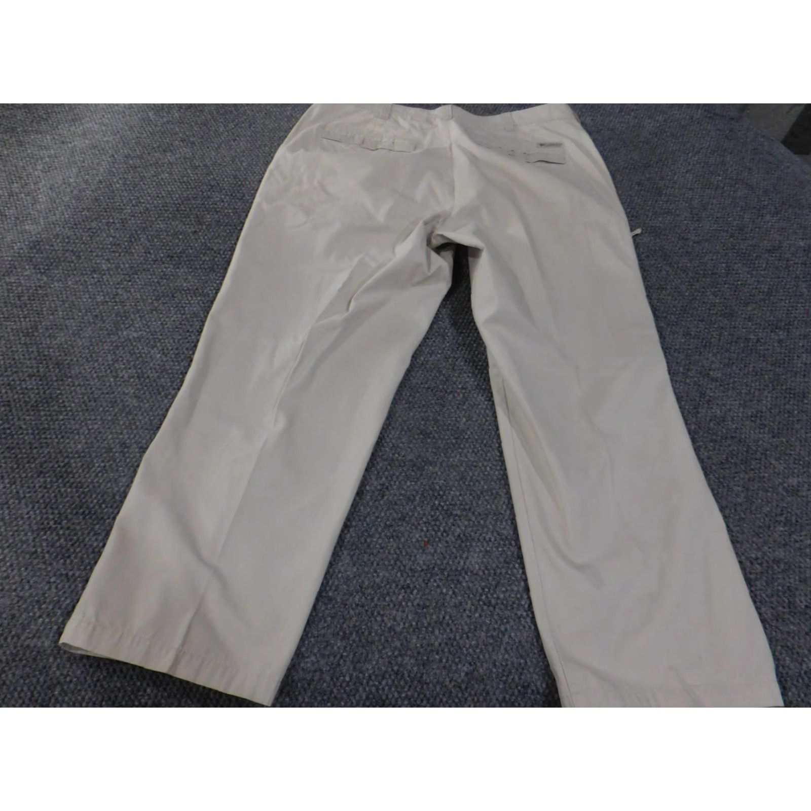 Vintage Columbia Pants Mens 36x31 Beige Lightweight Nylon Cargo Pockets Outdoor Hiking Workwear Casual Travel Size US 36 / EU 52 - 4 Thumbnail