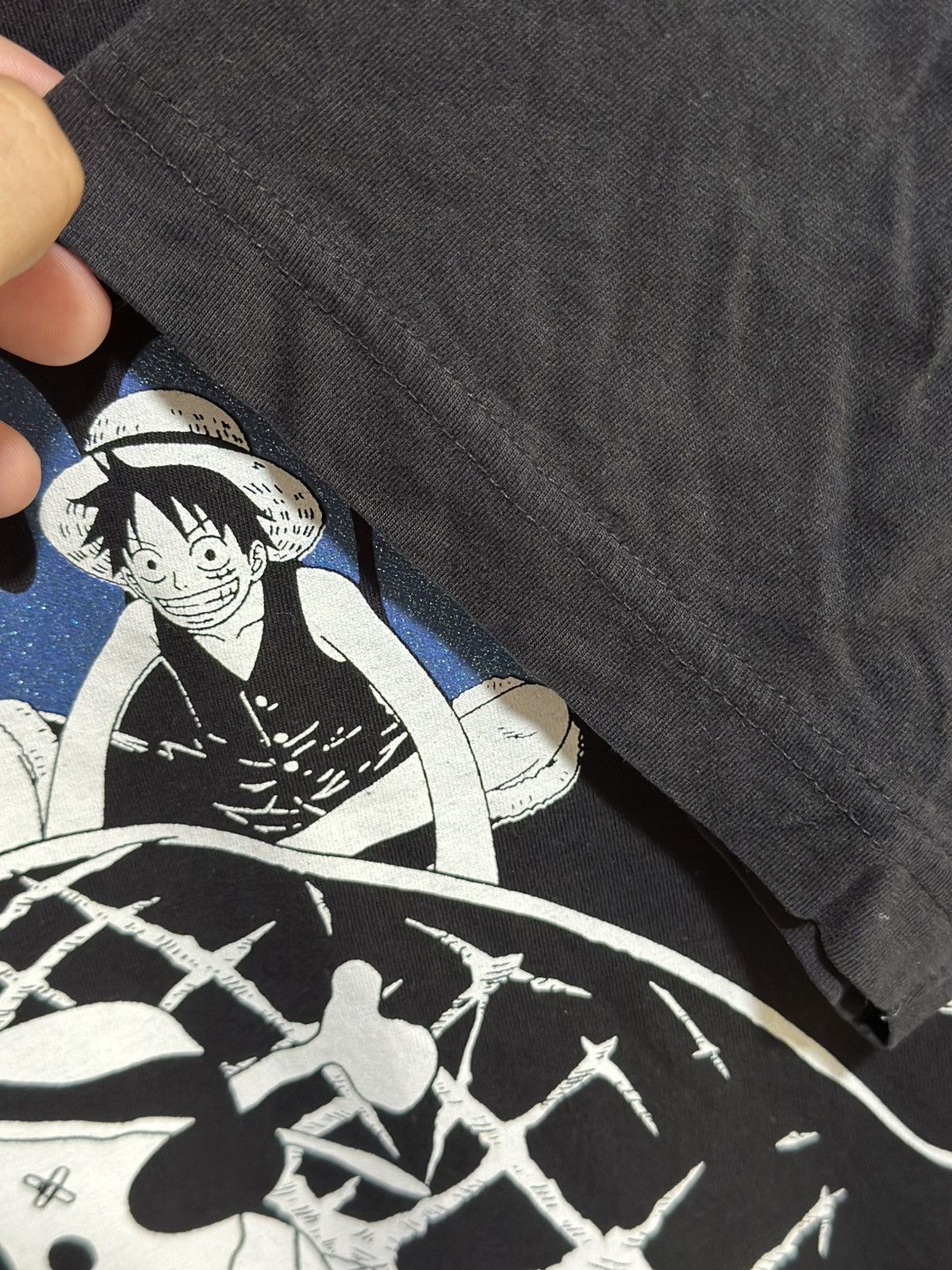Japanese Brand × One Piece × Vintage Vintage Uniqlo X One Peace Faded Tee Size US L / EU 52-54 / 3 - 6 Thumbnail