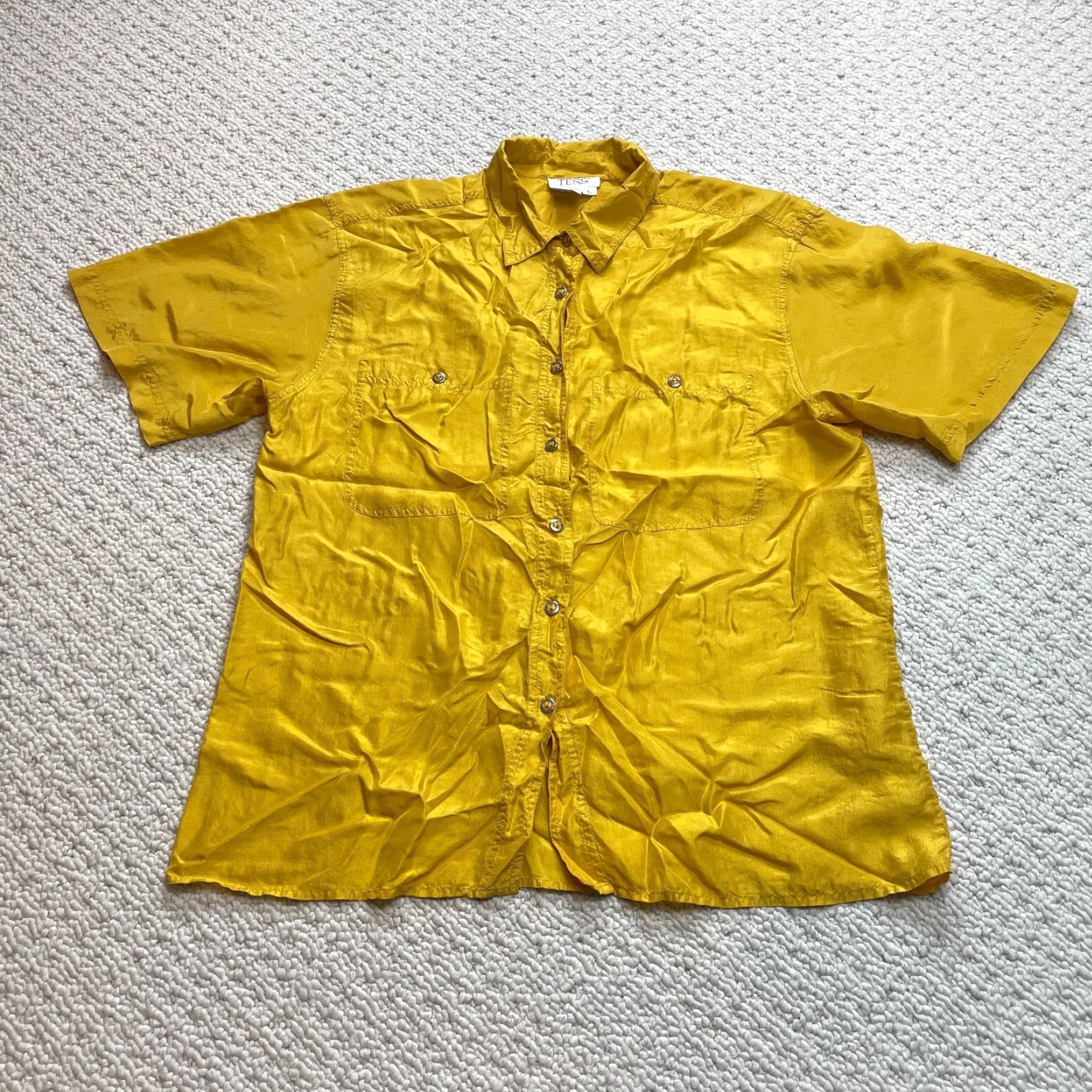 Vintage Tess Silk Button-Up Top Womens Large Yellow Short Sleeve Blouse 100% Silk Casual Business Formal Workwear Size L / US 10 / IT 46 - 2 Thumbnail