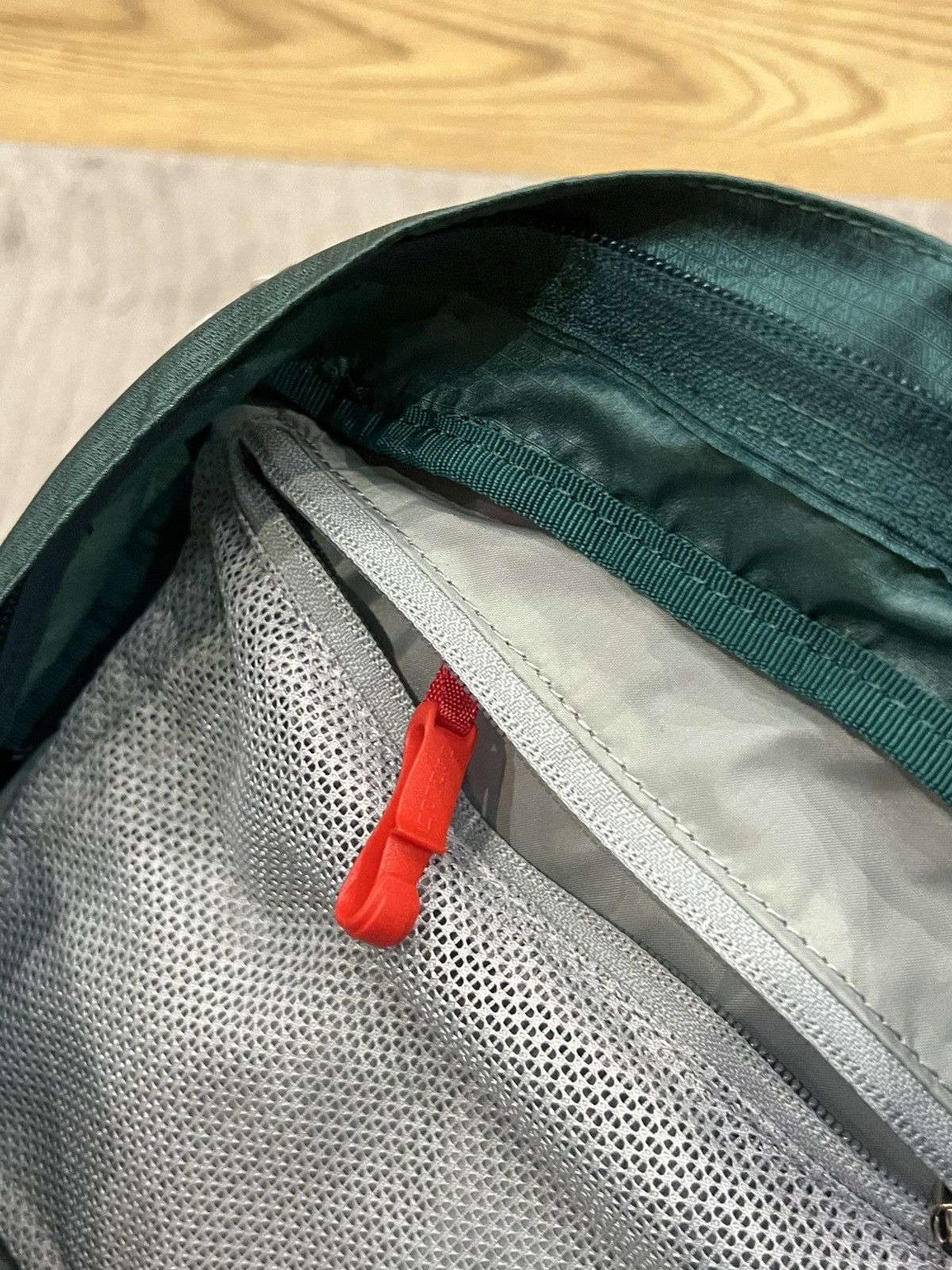 Osprey Osprey Tempest 9 Jasper Green (With Tags) Size ONE SIZE - 12 Thumbnail
