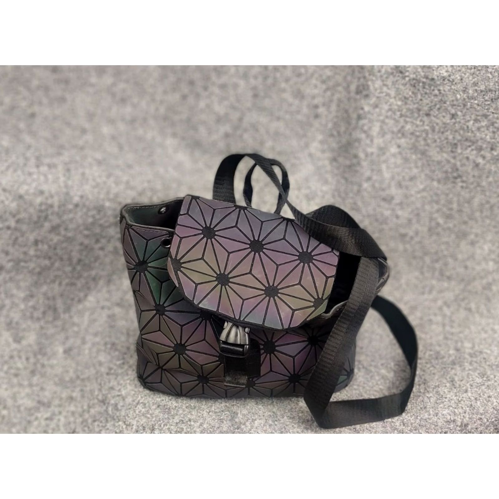 Issey Miyake Issey Miyake Bao Bao Japan Design Geometric Prism Holographic Backpack Flap PVC Size ONE SIZE - 2 Thumbnail
