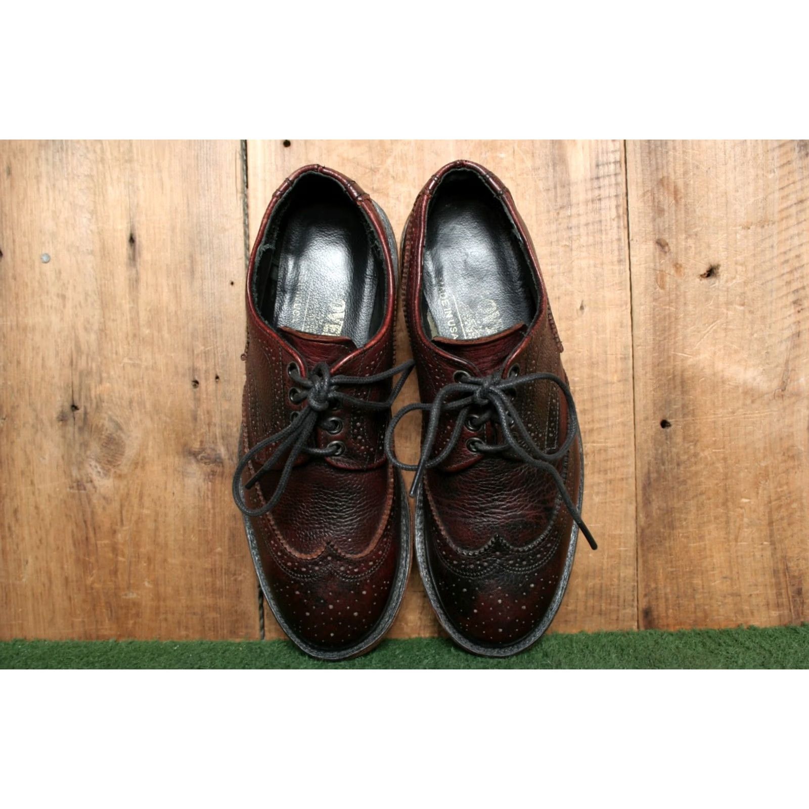 Vintage WALK-OVER by Geo. E. Keith Burgundy Leather Wingtip Brogue Oxfords Sz. 8.5 M Mens Dress Lace Up Leather Brown 8.5 M Brogue Wingtip Shoes Size US 9 / EU 42 - 4 Thumbnail