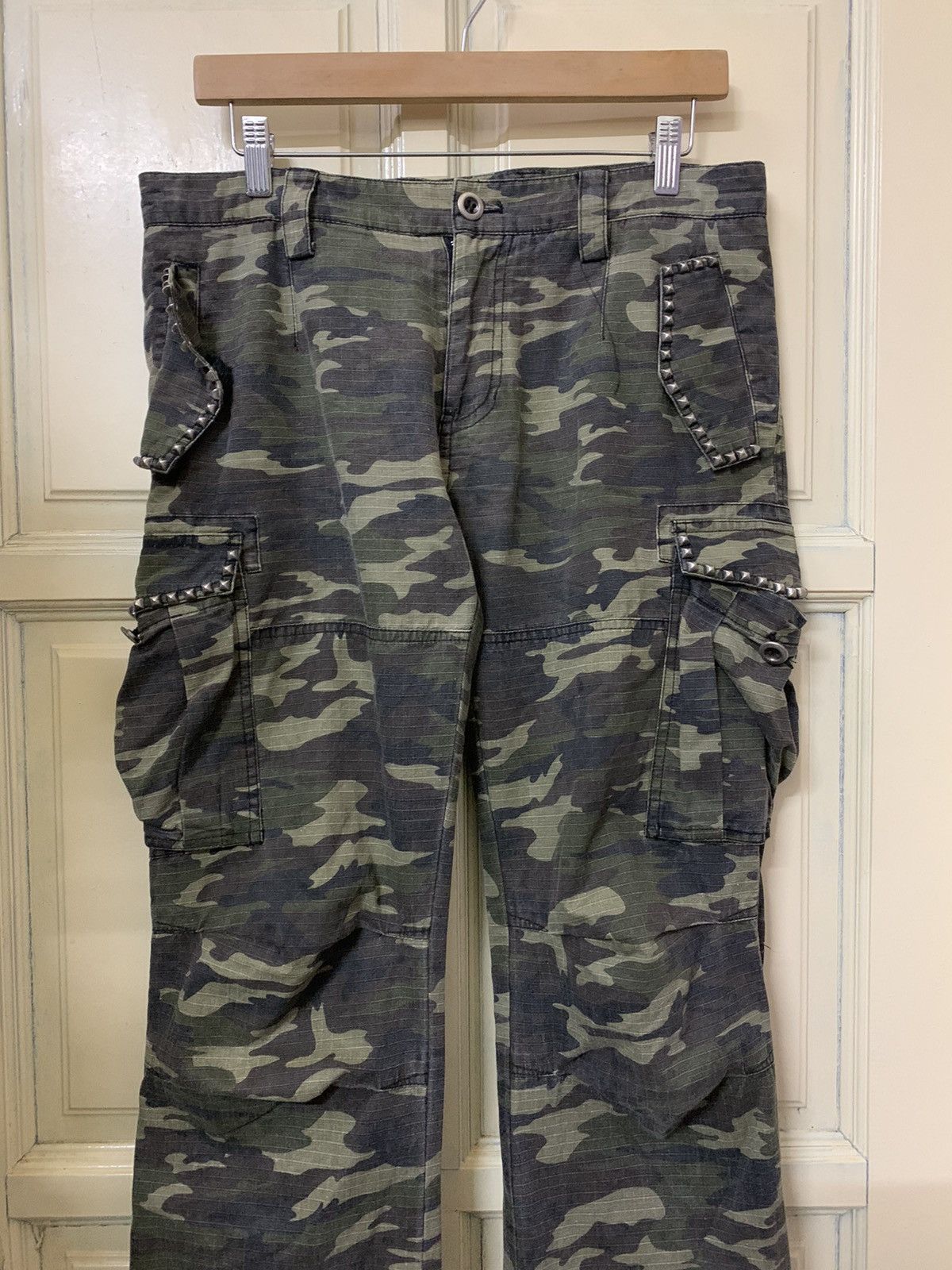 BUFFALO BOBS 💥Final💥Buffalo Bobs Camo Stud Cargo pant Size US 32 / EU 48 - 6 Thumbnail