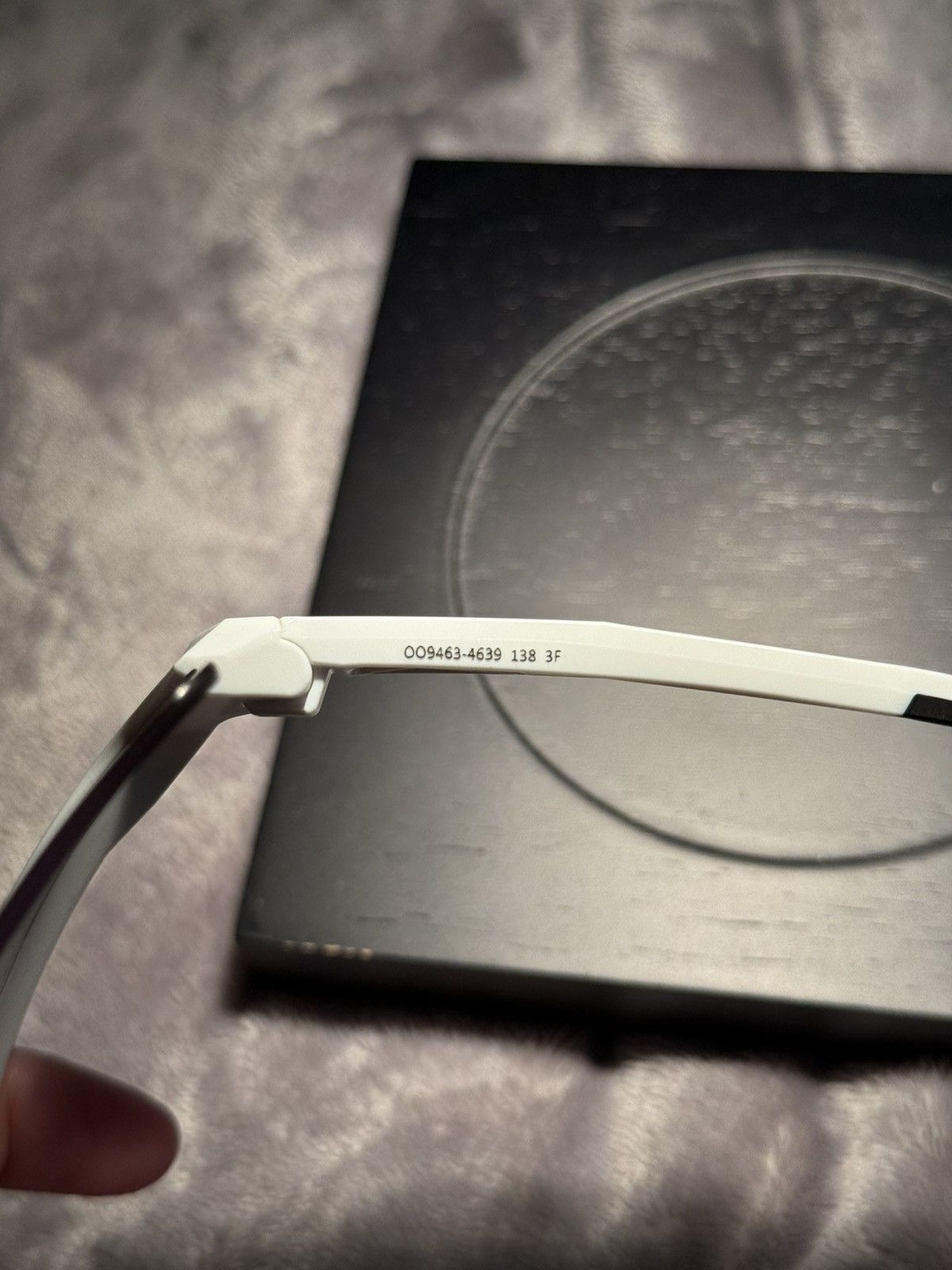 Oakley Oakley Sutro Lite Size 38 - 6 Thumbnail