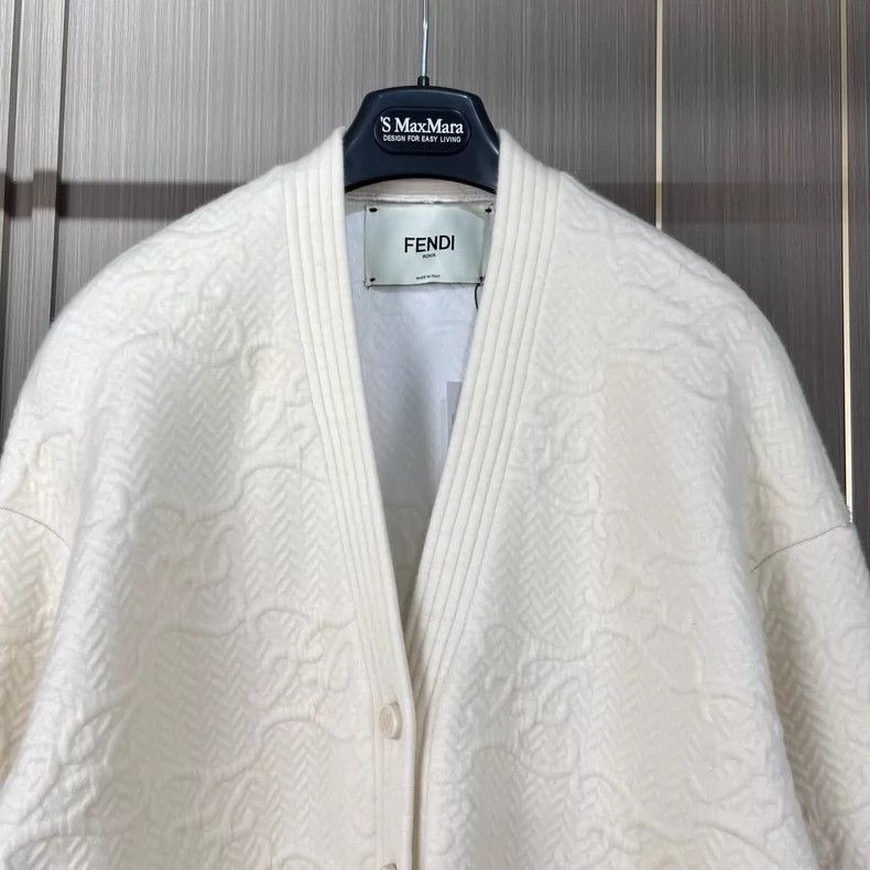 Fendi Fendi Cream Patterned Knit Cardigan Size M / US 6-8 / IT 42-44 - 4 Thumbnail