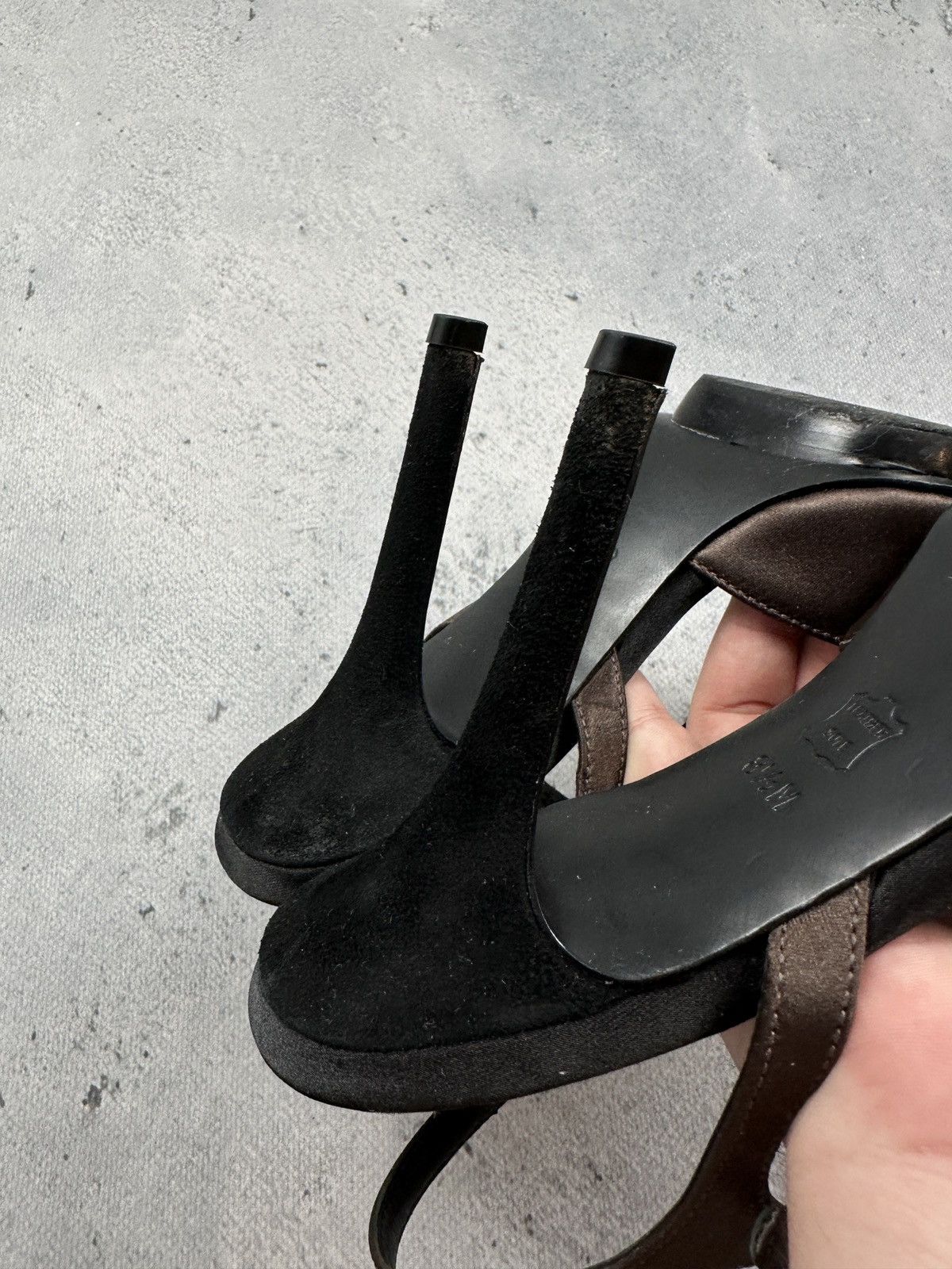 Tory Burch Vintage Tory Burch Two-Tone Satin & Suede T-Strap High Heels Size US 8.5 / IT 38.5 - 12 Thumbnail