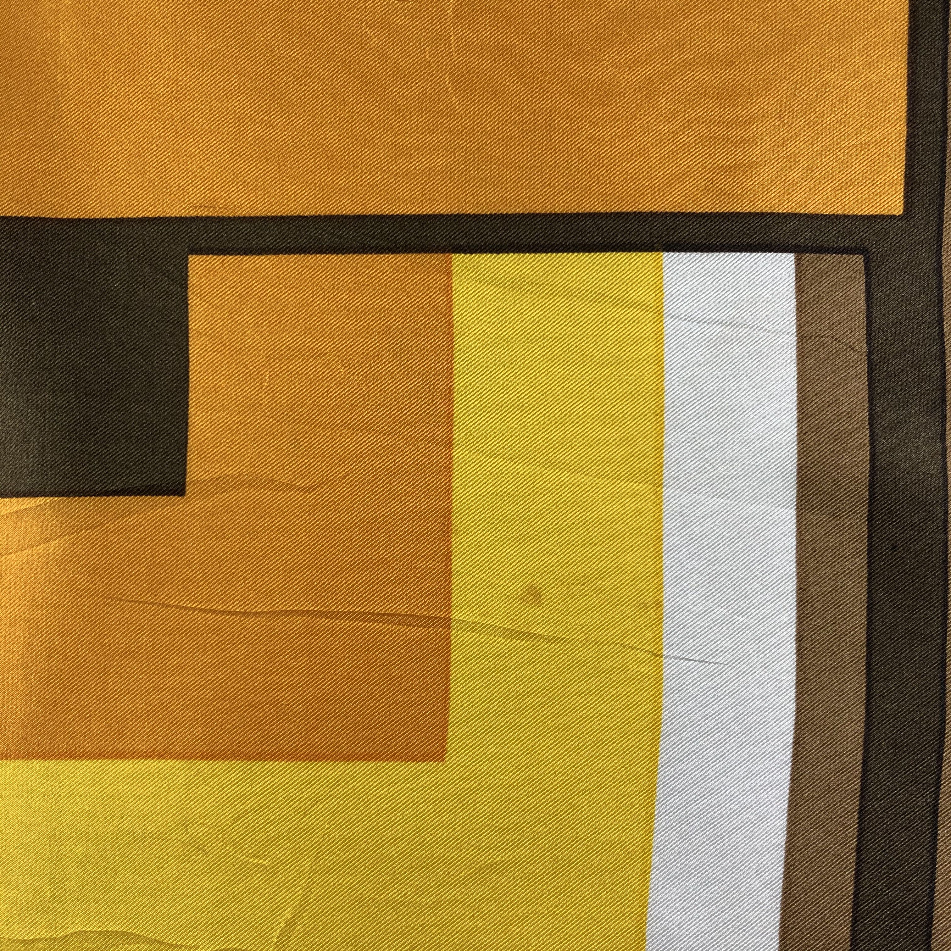 Vintage Vintage Dessins Medaille Silk Scarf Size ONE SIZE - 5 Thumbnail
