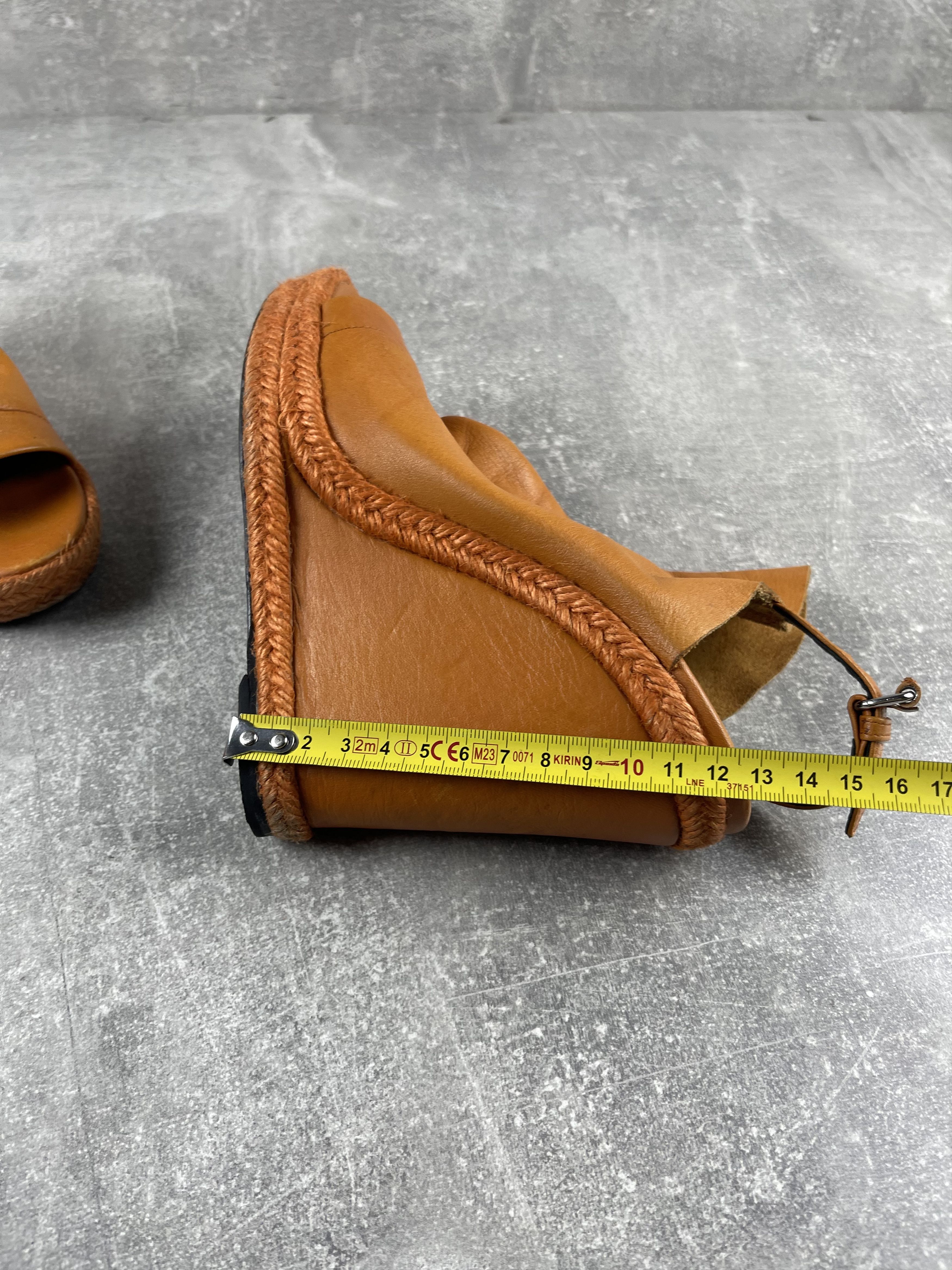 Balenciaga Balenciaga Paris orange leather slingback wedge heels shoe Size US 8 / IT 38 - 12 Thumbnail