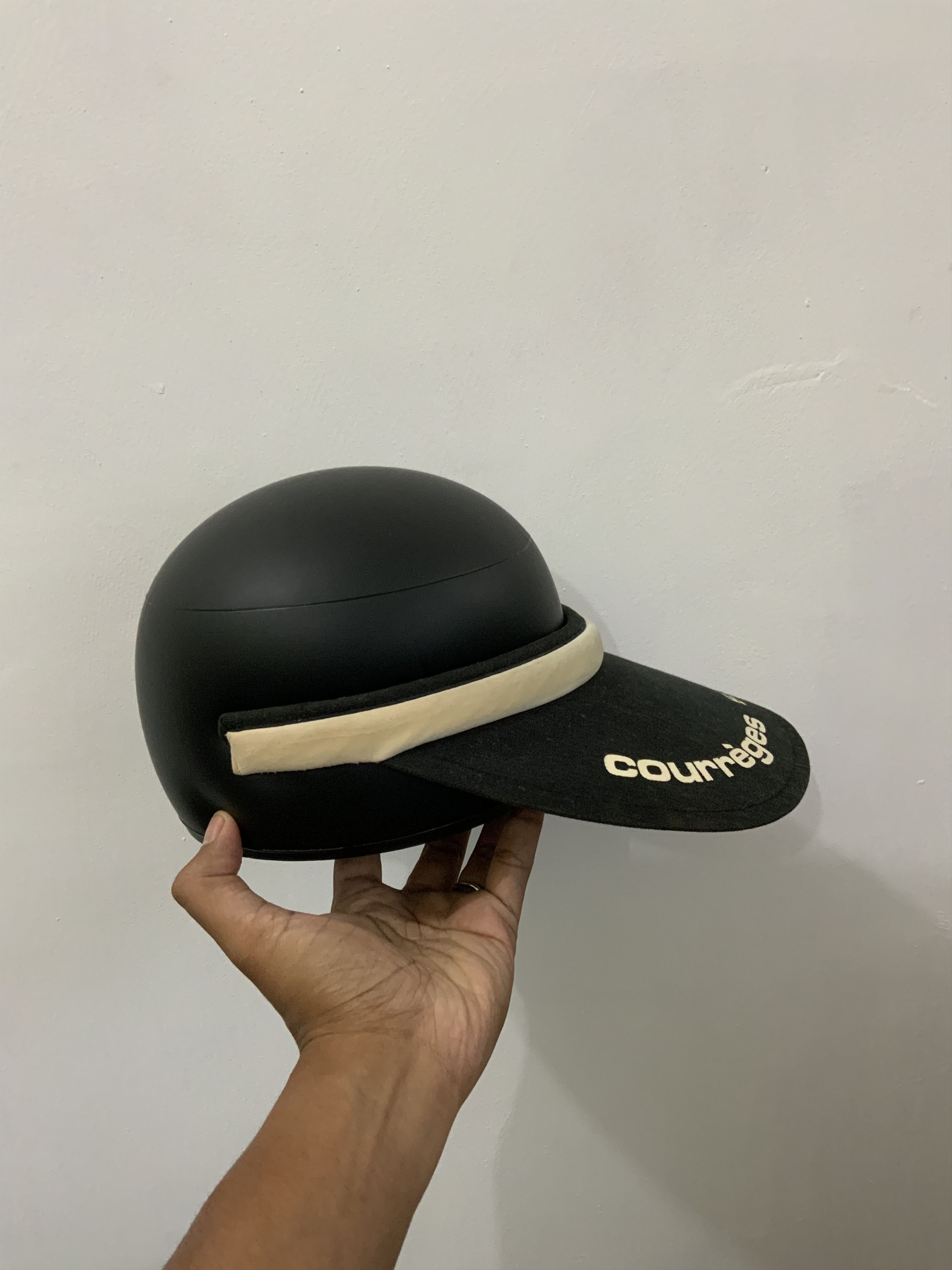 Courreges Courreges Sport Futur Vintage Visor Hat Size ONE SIZE - 4 Thumbnail