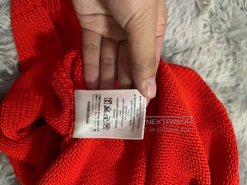 Givenchy Givenchy Showroom Knitted Sweater - Front Emblem Size US S / EU 44-46 / 1 - 5 Thumbnail