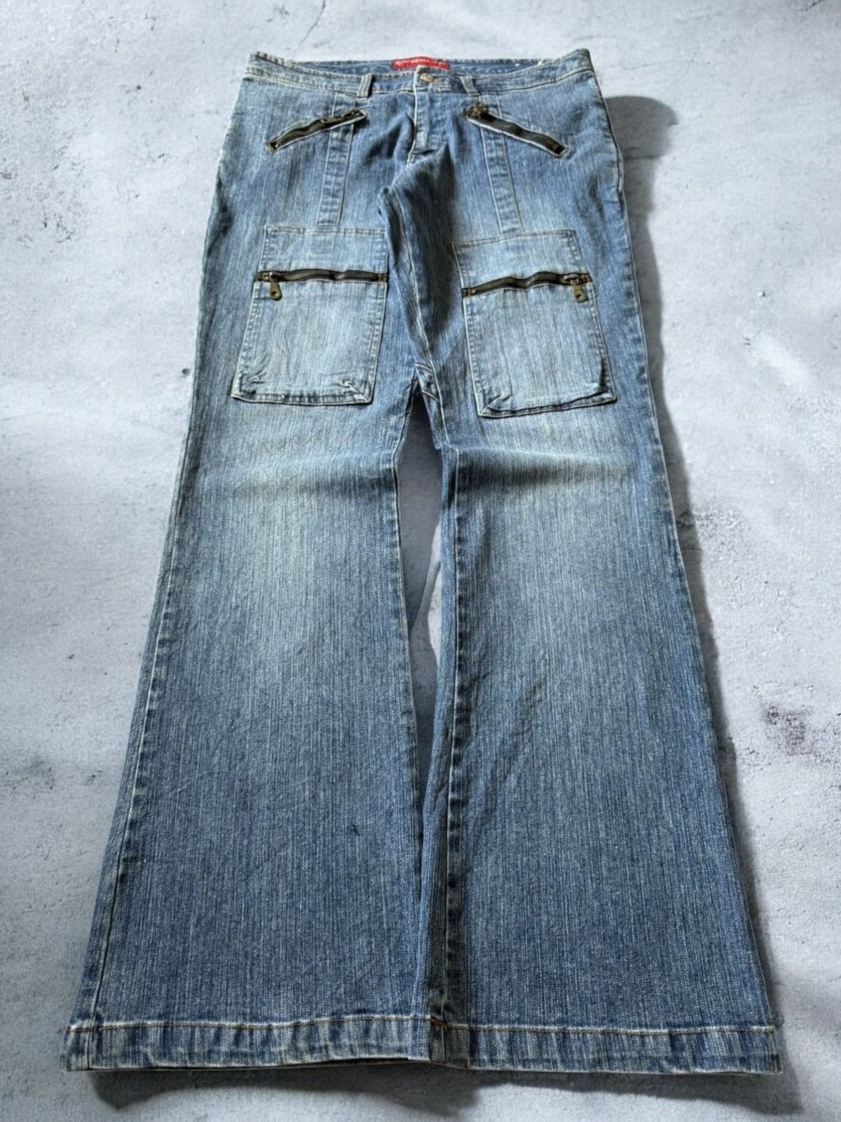 Japanese Brand × Le Grande Bleu (L.G.B.) Goddess Utility Patch Pocket Cargo Flared Jeans Size US 32 / EU 48 - 1 Thumbnail