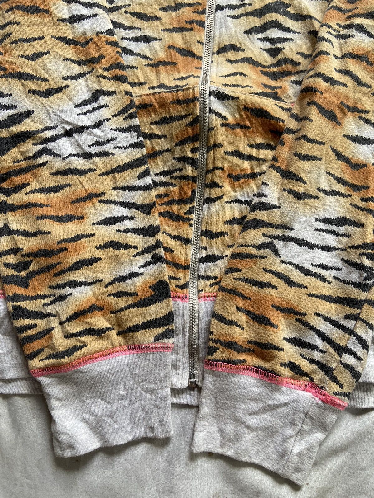 Japanese Brand TIGER PRINTED FUR ZIP HOODIE Size US S / EU 44-46 / 1 - 7 Thumbnail