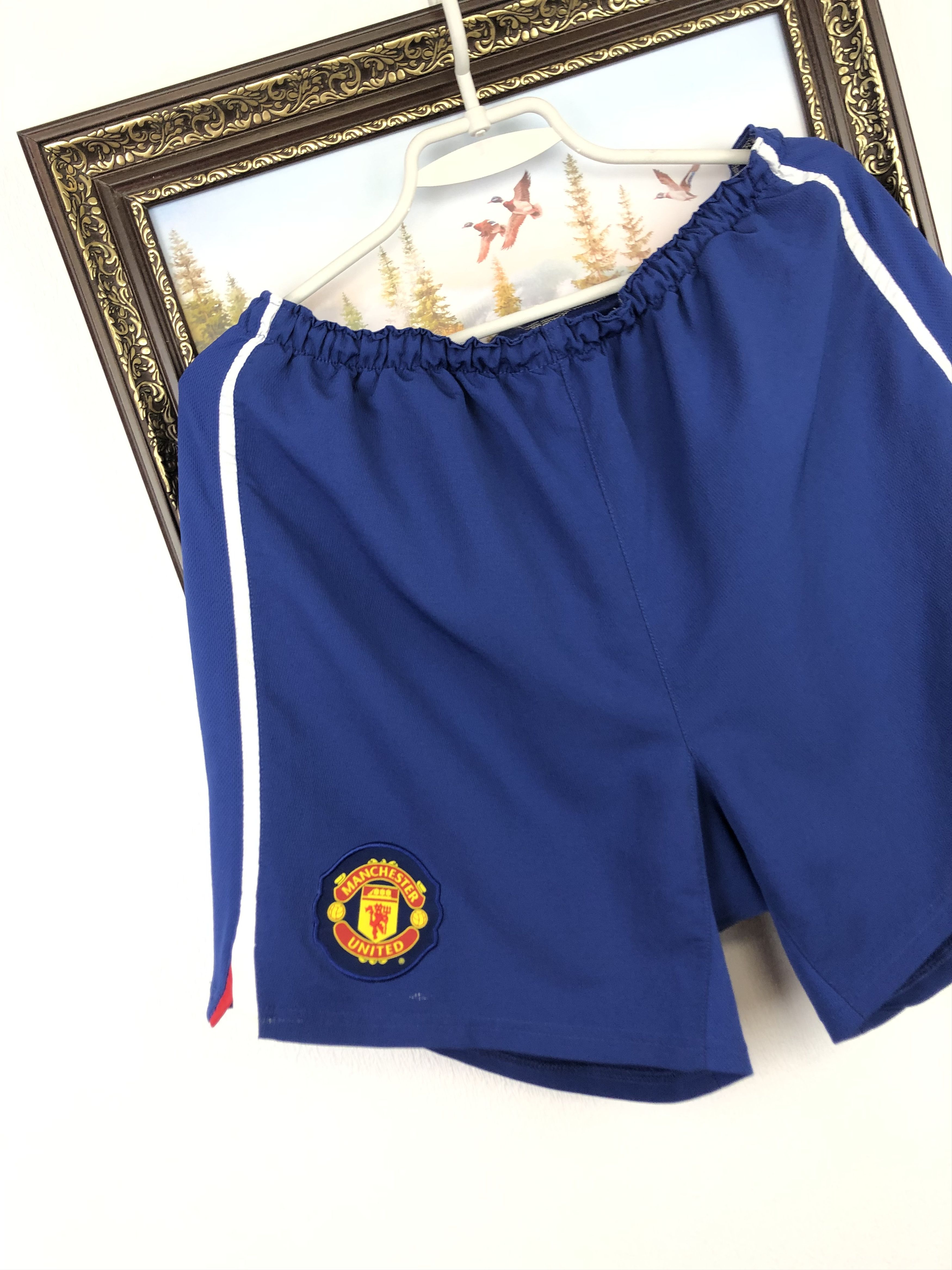 Nike Vintage Nike Manchester United Football Shorts Track L Size US 34 / EU 50 - 3 Thumbnail